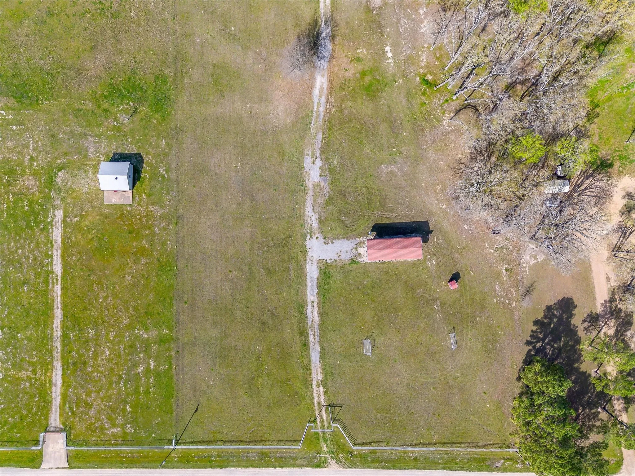 Unimproved Land For Sale in Henderson County , 11833 Southview Drive, Kemp, Texas 75143, 0, 0, Garage spaces, 0 Sqft, built in 2016, Price $999,999, mls#21181184, Real Estate Agent in Kemp, Homes For Sale in Henderson county, Homes For Sale in Kemp, Realtor in Kemp Texas, Real Estate Brokerage Independent Realty Texas, Luminita Cordes Realtor
