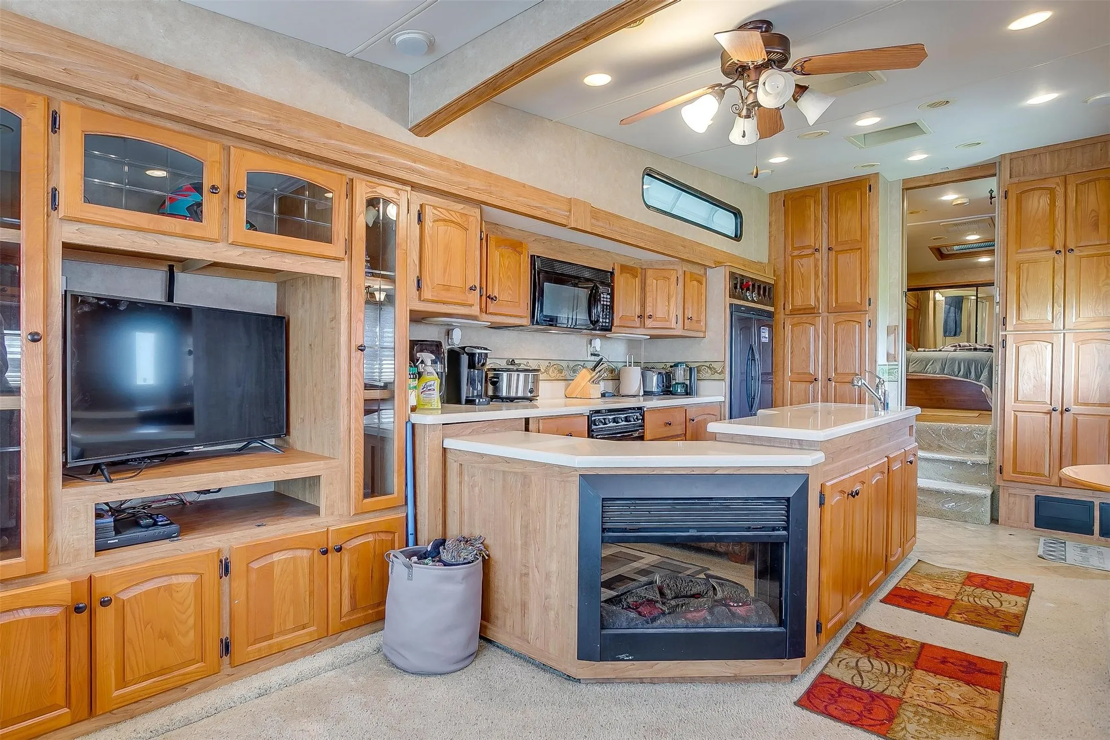 Unimproved Land For Sale in Henderson County , 11833 Southview Drive, Kemp, Texas 75143, 0, 0, Garage spaces, 0 Sqft, built in 2016, Price $999,999, mls#21181184, Real Estate Agent in Kemp, Homes For Sale in Henderson county, Homes For Sale in Kemp, Realtor in Kemp Texas, Real Estate Brokerage Independent Realty Texas, Luminita Cordes Realtor