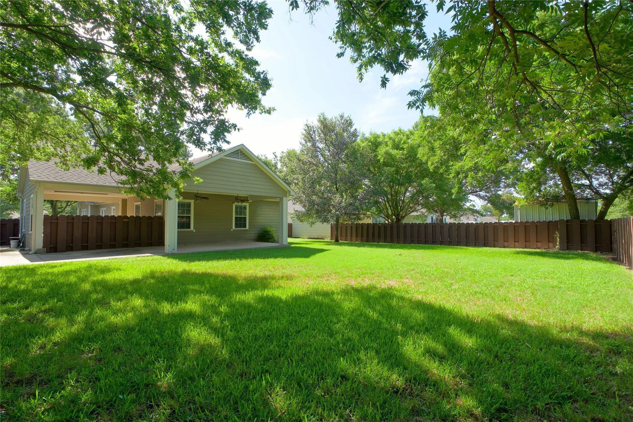 Single Family Residence For Sale in Cooke County , 613 N Main Street, Muenster, Texas 76252, 3 Bedrooms, 2 Bathrooms, Garage spaces, 1,707 Sqft, built in 1939, Price $345,900, mls#21181291, Real Estate Agent in Muenster, Homes For Sale in Cooke county, Homes For Sale in Muenster, Realtor in Muenster Texas, Real Estate Brokerage Independent Realty Texas, Luminita Cordes Realtor