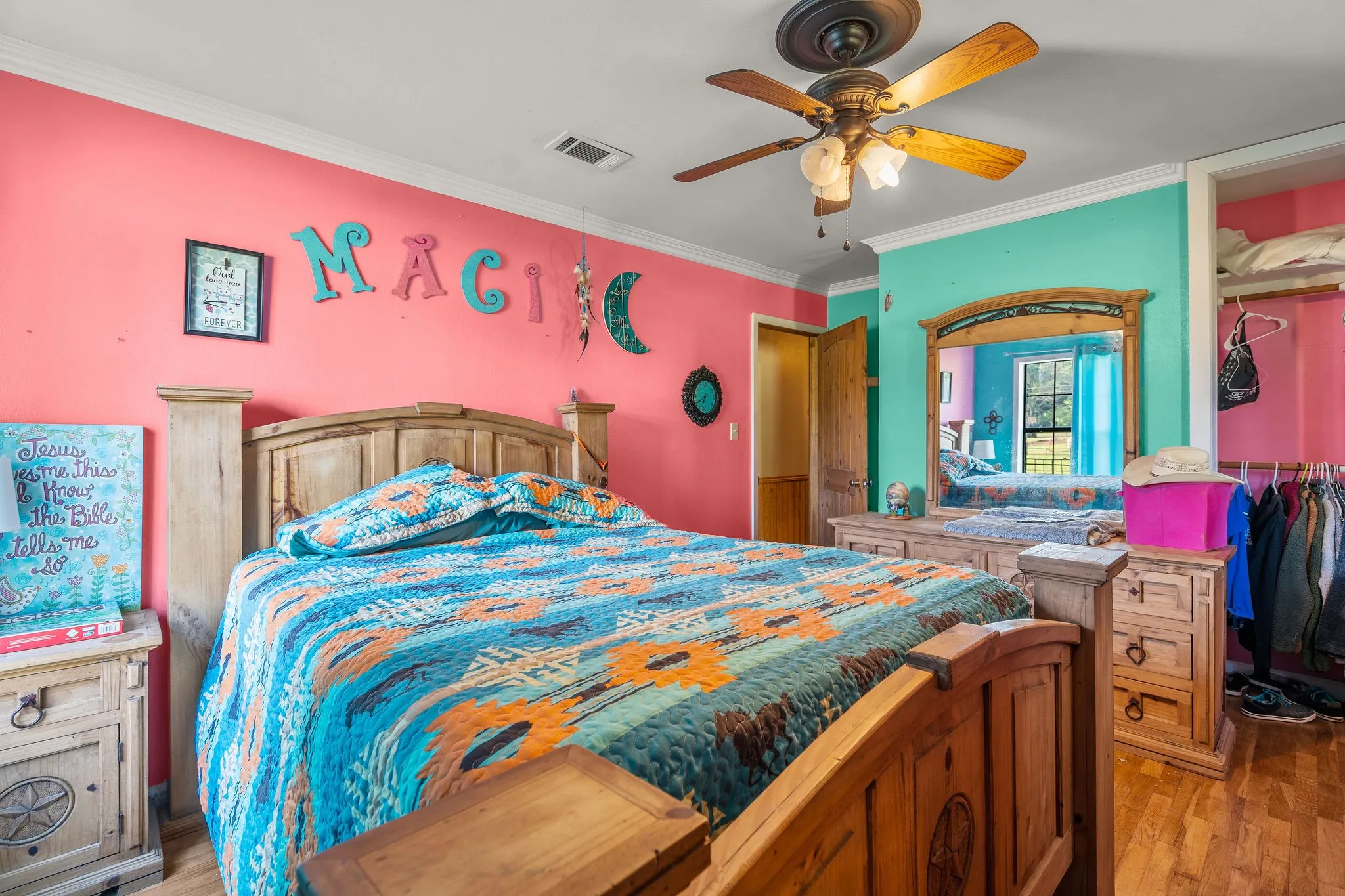 Farm For Sale in Cass County , 2711 Fm 250 N, Hughes Springs, Texas 75656, 3 Bedrooms, 2 Bathrooms, Garage spaces, 2,760 Sqft, built in 1965, Price $550,000, mls#21181331, Real Estate Agent in Hughes Springs, Homes For Sale in Cass county, Homes For Sale in Hughes Springs, Realtor in Hughes Springs Texas, Real Estate Brokerage Independent Realty Texas, Luminita Cordes Realtor