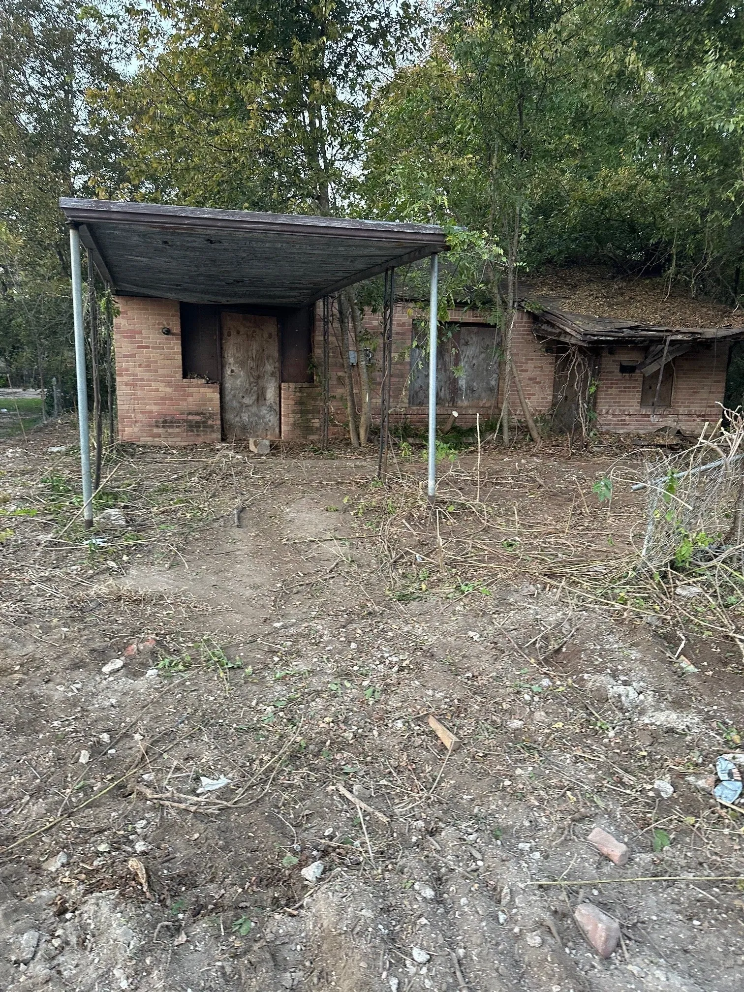 Single Family Residence For Sale in Falls County , 431 Well Street, Marlin, Texas 76661, 4 Bedrooms, 1 Bathroom, Garage spaces, 1,040 Sqft, built in 1950, Price $14,500, mls#21181327, Real Estate Agent in Marlin, Homes For Sale in Falls county, Homes For Sale in Marlin, Realtor in Marlin Texas, Real Estate Brokerage Independent Realty Texas, Luminita Cordes Realtor