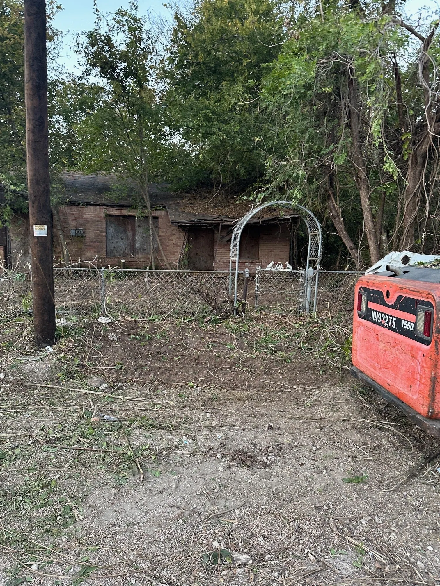 Single Family Residence For Sale in Falls County , 431 Well Street, Marlin, Texas 76661, 4 Bedrooms, 1 Bathroom, Garage spaces, 1,040 Sqft, built in 1950, Price $14,500, mls#21181327, Real Estate Agent in Marlin, Homes For Sale in Falls county, Homes For Sale in Marlin, Realtor in Marlin Texas, Real Estate Brokerage Independent Realty Texas, Luminita Cordes Realtor
