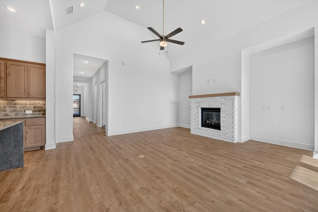 Single Family Residence For Sale in Denton County , 9820 Oak Glade Drive, Denton, Texas 76207, 4 Bedroom, 5 Bathroom, 2 Garage spaces, 2,565 Sqft, built in 2026, New Construction - Incomplete, mls#21180536, Real Estate Agent in Denton, Homes For Sale in Denton county, Homes For Sale in Denton, Realtor in Denton Texas, Real Estate Brokerage Independent Realty Texas, Luminita Cordes Realtor