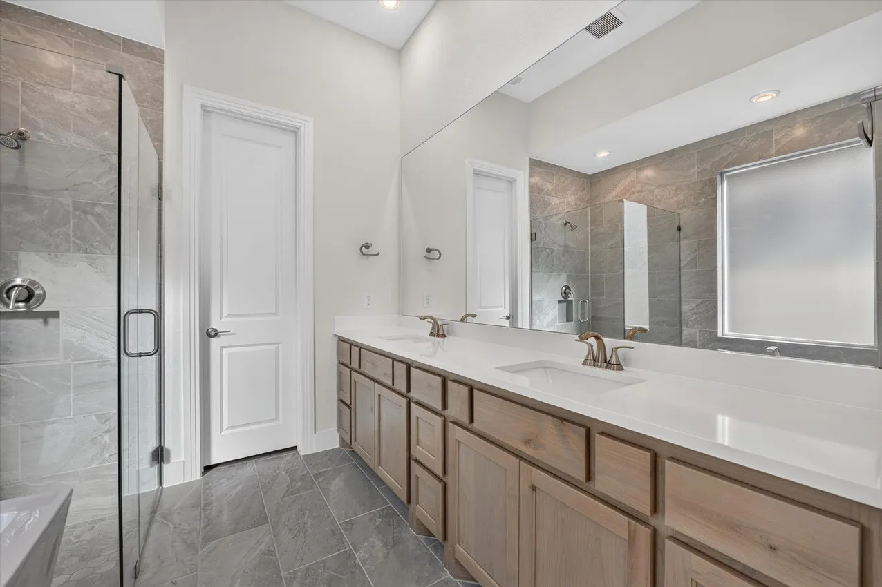 Single Family Residence For Sale in Denton County , 9820 Oak Glade Drive, Denton, Texas 76207, 4 Bedroom, 5 Bathroom, 2 Garage spaces, 2,565 Sqft, built in 2026, New Construction - Incomplete, mls#21180536, Real Estate Agent in Denton, Homes For Sale in Denton county, Homes For Sale in Denton, Realtor in Denton Texas, Real Estate Brokerage Independent Realty Texas, Luminita Cordes Realtor