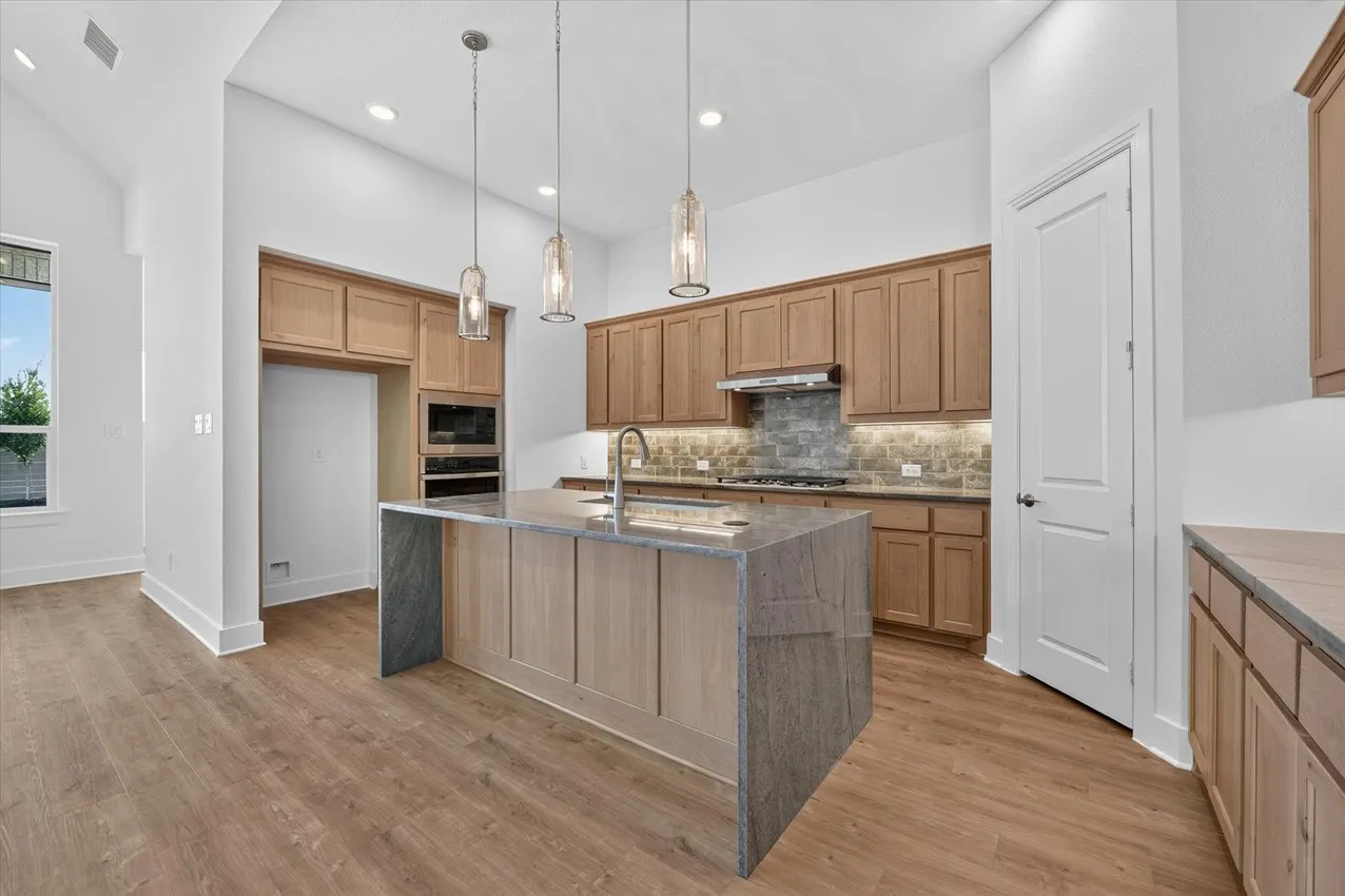 Single Family Residence For Sale in Denton County , 9820 Oak Glade Drive, Denton, Texas 76207, 4 Bedroom, 5 Bathroom, 2 Garage spaces, 2,565 Sqft, built in 2026, New Construction - Incomplete, mls#21180536, Real Estate Agent in Denton, Homes For Sale in Denton county, Homes For Sale in Denton, Realtor in Denton Texas, Real Estate Brokerage Independent Realty Texas, Luminita Cordes Realtor