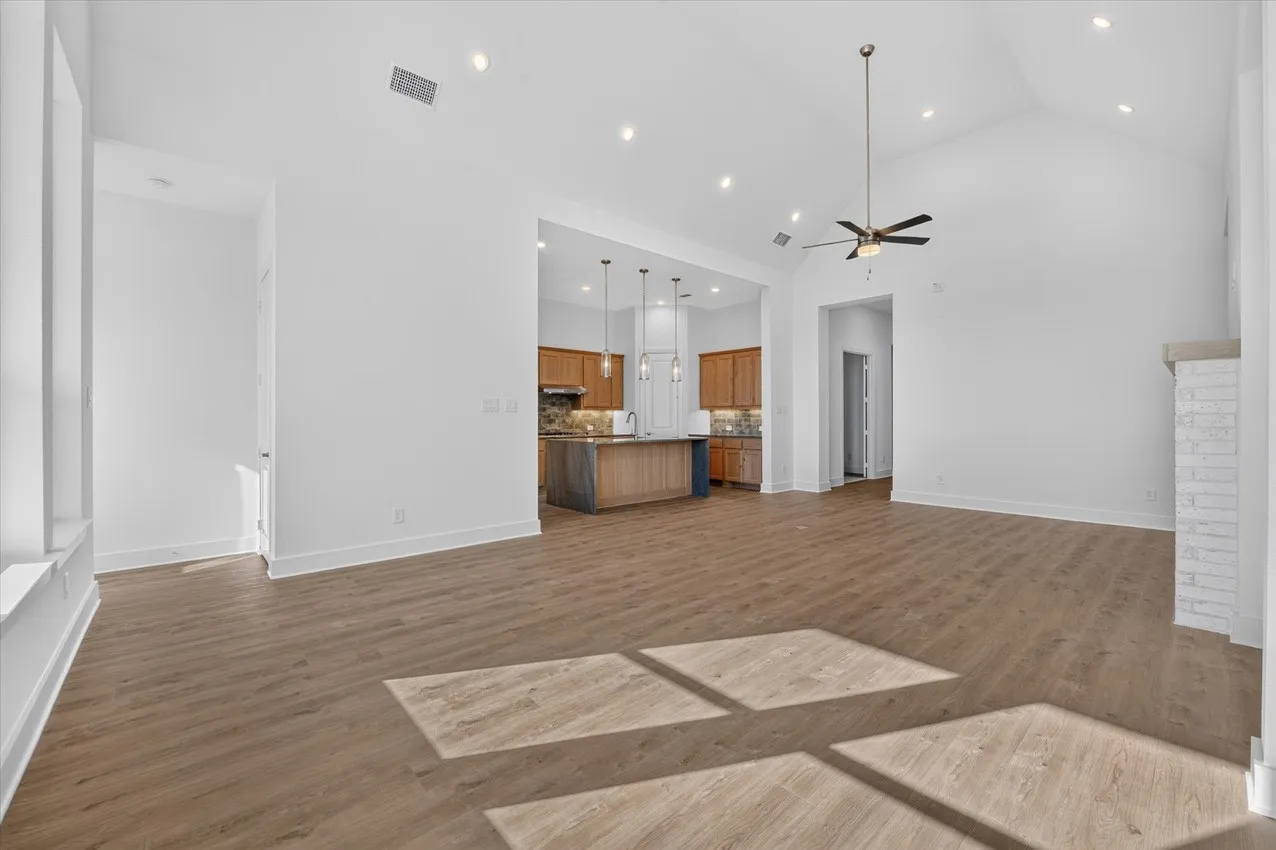 Single Family Residence For Sale in Denton County , 9820 Oak Glade Drive, Denton, Texas 76207, 4 Bedroom, 5 Bathroom, 2 Garage spaces, 2,565 Sqft, built in 2026, New Construction - Incomplete, mls#21180536, Real Estate Agent in Denton, Homes For Sale in Denton county, Homes For Sale in Denton, Realtor in Denton Texas, Real Estate Brokerage Independent Realty Texas, Luminita Cordes Realtor
