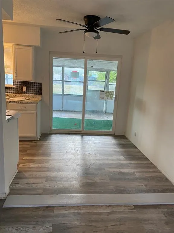 Single Family Residence For Rent in Dallas County , 2119 Tecumseh Trace, Carrollton, Texas 75006, 5 Bedroom, 2 Bathroom, Garage spaces, 1,789 Sqft, built in 1963, Preowned, mls#21180984, Real Estate Agent in Carrollton, Homes For Rent in Dallas county, Homes For Rent in Carrollton, Realtor in Carrollton Texas, Real Estate Brokerage Independent Realty Texas, Luminita Cordes Realtor