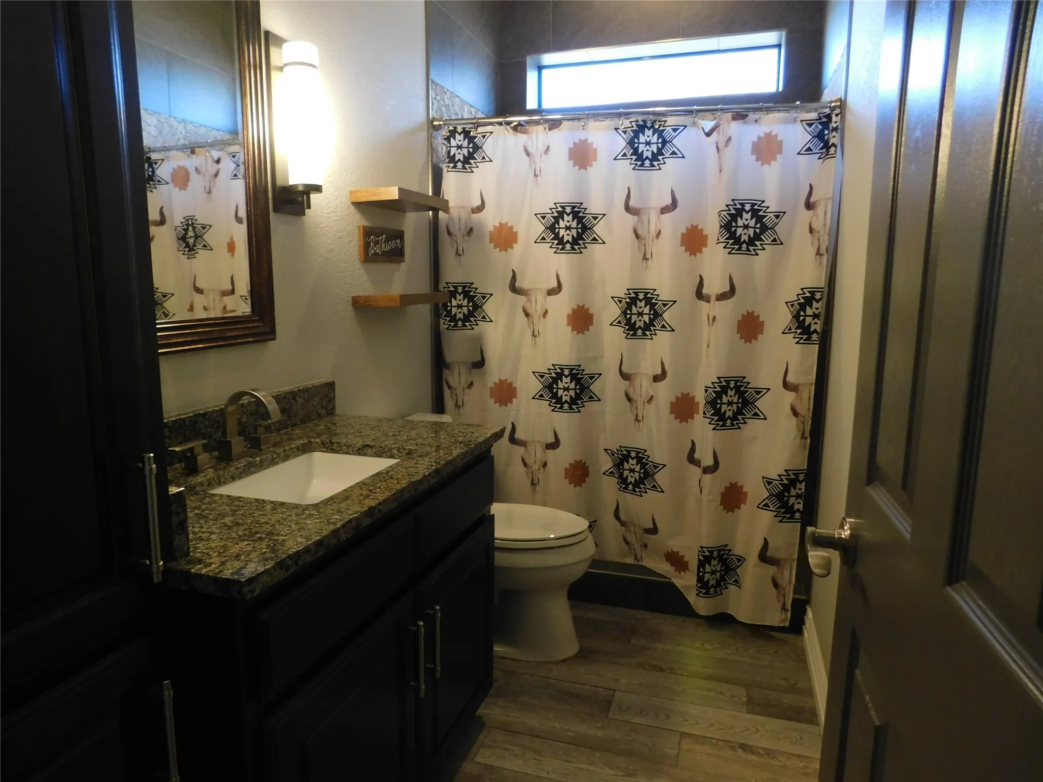 Single Family Residence For Sale in Jack County , 204 Jermyn Avenue, Jermyn, Texas 76459, 5 Bedrooms, 4 Bathrooms, 2 Garage spaces, 5,900 Sqft, built in 2014, Price $585,000, mls#21181513, Real Estate Agent in Jermyn, Homes For Sale in Jack county, Homes For Sale in Jermyn, Realtor in Jermyn Texas, Real Estate Brokerage Independent Realty Texas, Luminita Cordes Realtor
