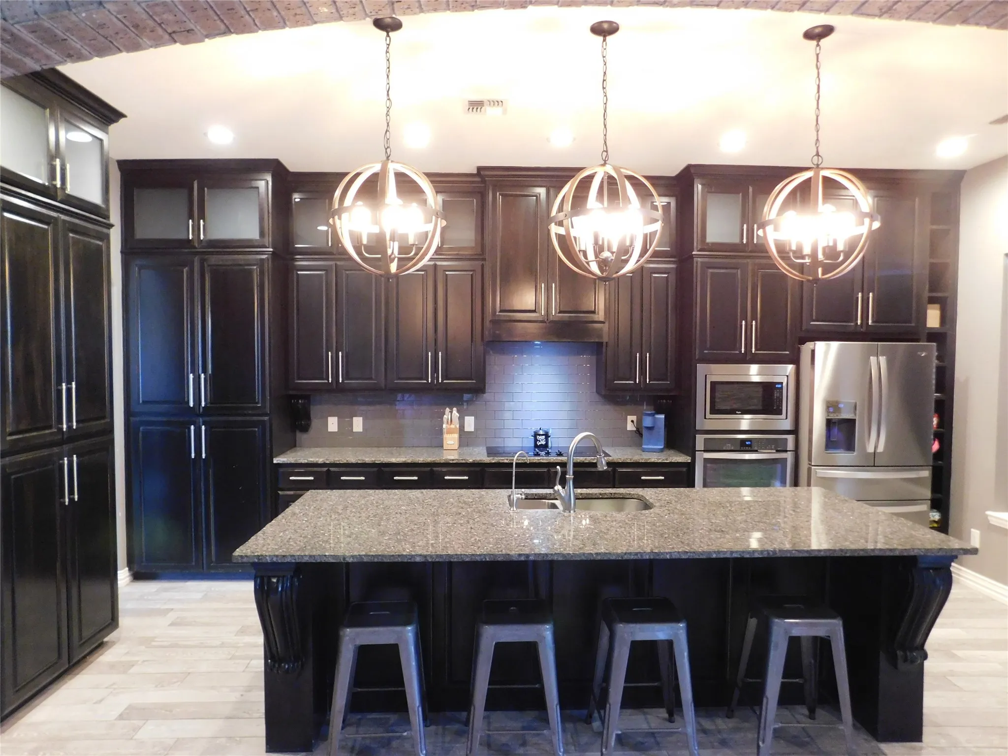 Single Family Residence For Sale in Jack County , 204 Jermyn Avenue, Jermyn, Texas 76459, 5 Bedrooms, 4 Bathrooms, 2 Garage spaces, 5,900 Sqft, built in 2014, Price $585,000, mls#21181513, Real Estate Agent in Jermyn, Homes For Sale in Jack county, Homes For Sale in Jermyn, Realtor in Jermyn Texas, Real Estate Brokerage Independent Realty Texas, Luminita Cordes Realtor