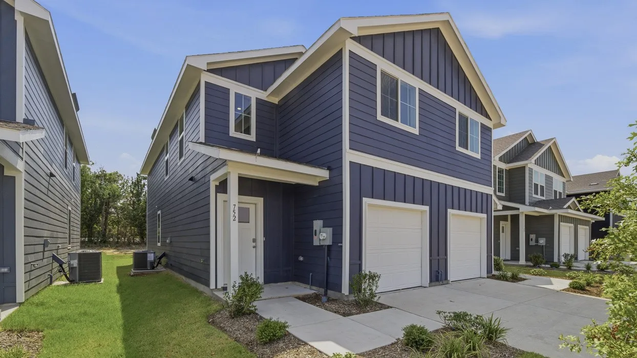 Townhouse For Sale in Hopkins County , 752 Stonewood Drive, Sulphur Springs, Texas 75482, 4 Bedroom, 3 Bathroom, 1 Garage spaces, 1,741 Sqft, built in 2025, New Construction - Incomplete, mls#21181486, Real Estate Agent in Sulphur Springs, Homes For Sale in Hopkins county, Homes For Sale in Sulphur Springs, Realtor in Sulphur Springs Texas, Real Estate Brokerage Independent Realty Texas, Luminita Cordes Realtor