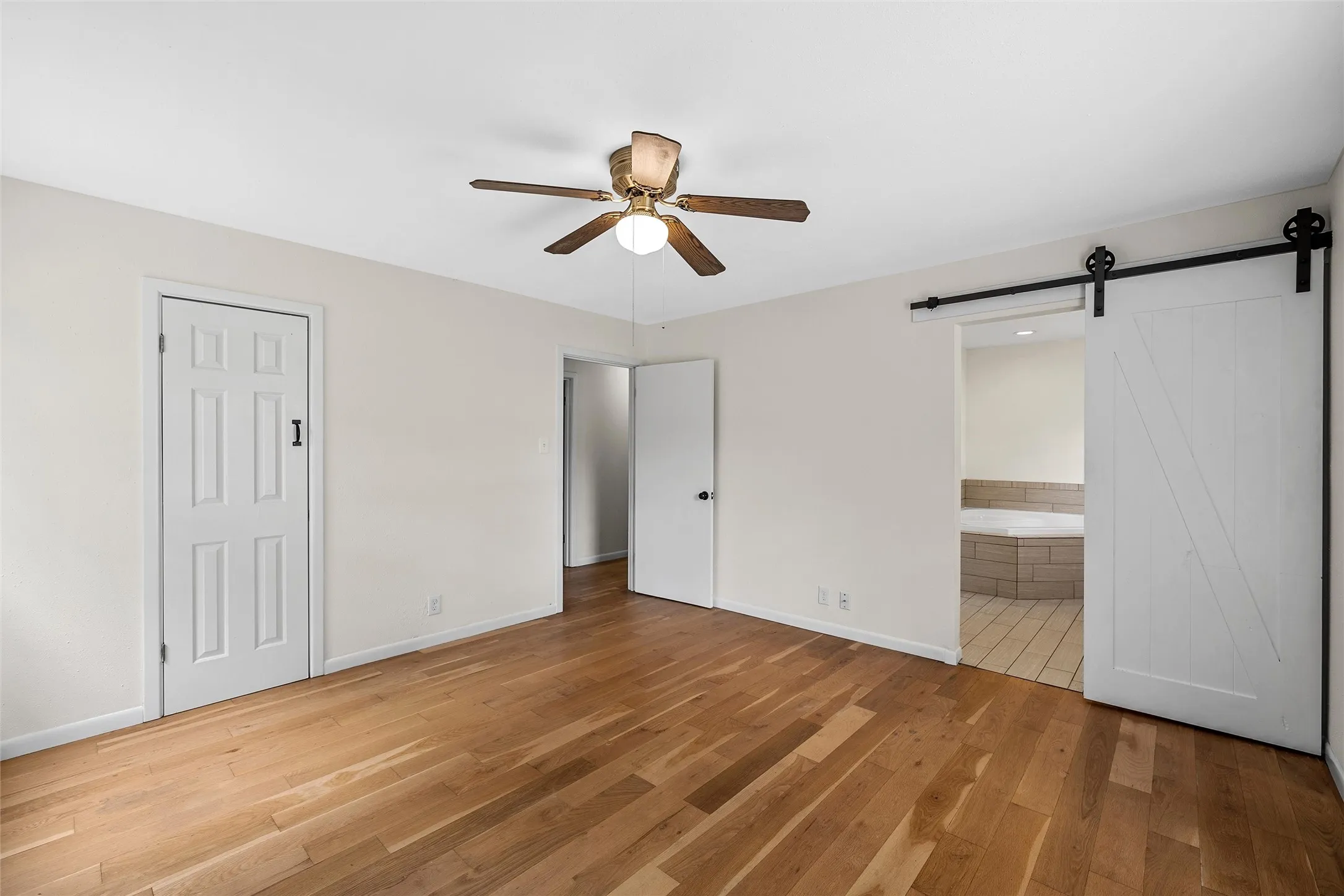 Single Family Residence For Sale in Mc Lennan County , 7483 Gholson Road, Waco, Texas 76705, 3 Bedrooms, 2 Bathrooms, 2 Garage spaces, 1,890 Sqft, built in 1977, Preowned, Price $304,950, mls#21180410, Real Estate Agent in Waco, Homes For Sale in Mc Lennan county, Homes For Sale in Waco, Realtor in Waco Texas, Real Estate Brokerage Independent Realty Texas, Luminita Cordes Realtor
