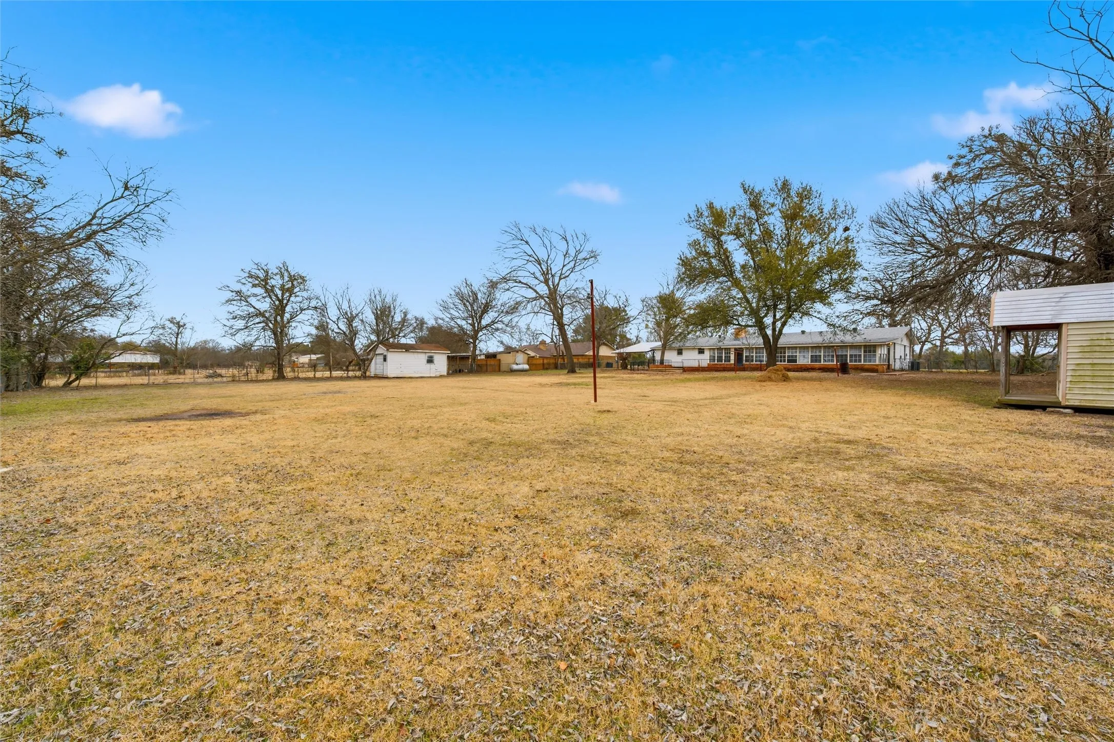 Single Family Residence For Sale in Mc Lennan County , 7483 Gholson Road, Waco, Texas 76705, 3 Bedrooms, 2 Bathrooms, 2 Garage spaces, 1,890 Sqft, built in 1977, Preowned, Price $304,950, mls#21180410, Real Estate Agent in Waco, Homes For Sale in Mc Lennan county, Homes For Sale in Waco, Realtor in Waco Texas, Real Estate Brokerage Independent Realty Texas, Luminita Cordes Realtor