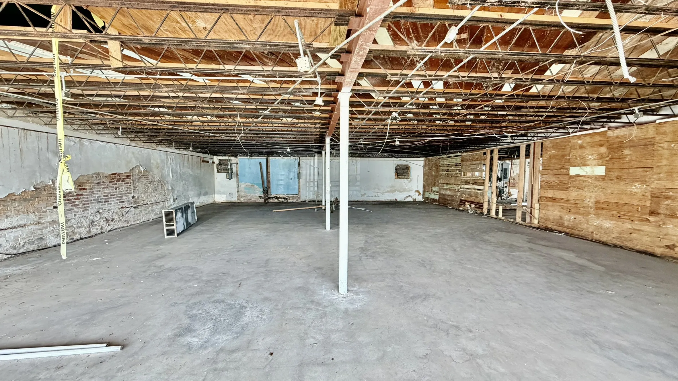 Industrial For Sale in Bell County , 403 N Gray Street, Killeen, Texas 76541, 0, 0, Garage spaces, 0 Sqft, built in 1966, New Construction - Incomplete, Price $500,000, mls#21178745, Real Estate Agent in Killeen, Homes For Sale in Bell county, Homes For Sale in Killeen, Realtor in Killeen Texas, Real Estate Brokerage Independent Realty Texas, Luminita Cordes Realtor