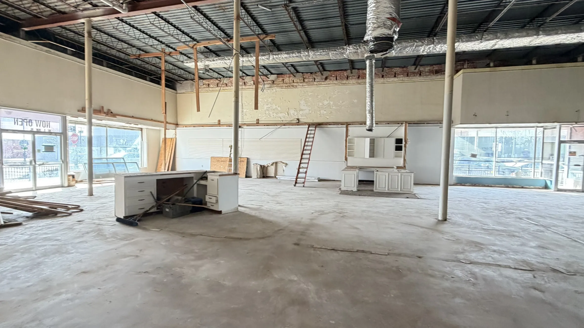 Industrial For Sale in Bell County , 403 N Gray Street, Killeen, Texas 76541, 0, 0, Garage spaces, 0 Sqft, built in 1966, New Construction - Incomplete, Price $500,000, mls#21178745, Real Estate Agent in Killeen, Homes For Sale in Bell county, Homes For Sale in Killeen, Realtor in Killeen Texas, Real Estate Brokerage Independent Realty Texas, Luminita Cordes Realtor