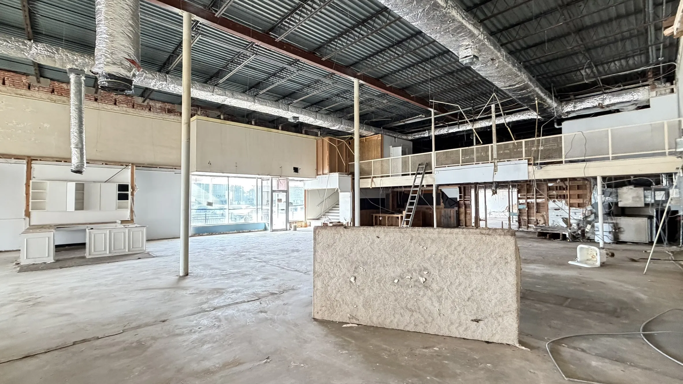 Industrial For Sale in Bell County , 403 N Gray Street, Killeen, Texas 76541, 0, 0, Garage spaces, 0 Sqft, built in 1966, New Construction - Incomplete, Price $500,000, mls#21178745, Real Estate Agent in Killeen, Homes For Sale in Bell county, Homes For Sale in Killeen, Realtor in Killeen Texas, Real Estate Brokerage Independent Realty Texas, Luminita Cordes Realtor