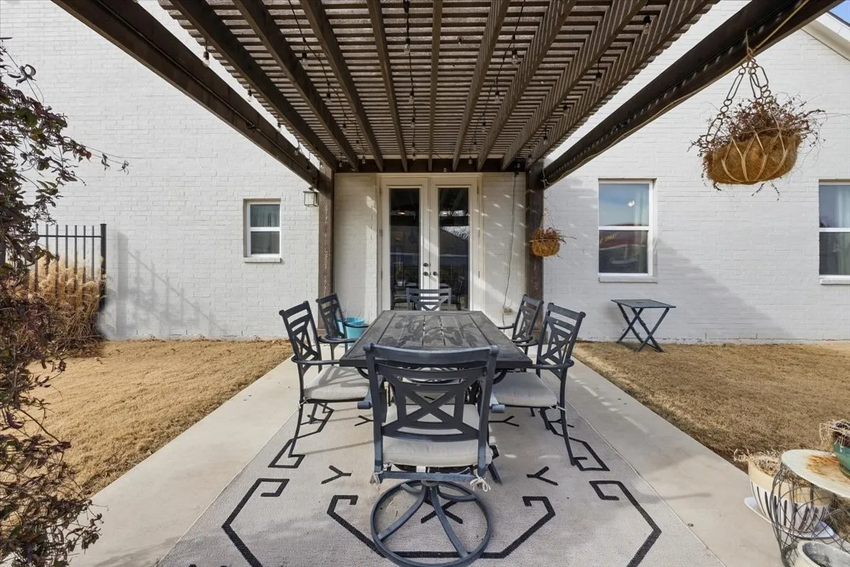 Single Family Residence For Sale in Parker County , 212 Blue Stem Lane, Aledo, Texas 76008, 4 Bedroom, 3 Bathroom, 2 Garage spaces, 2,730 Sqft, built in 2017, Preowned, mls#21180601, Real Estate Agent in Aledo, Homes For Sale in Parker county, Homes For Sale in Aledo, Realtor in Aledo Texas, Real Estate Brokerage Independent Realty Texas, Luminita Cordes Realtor