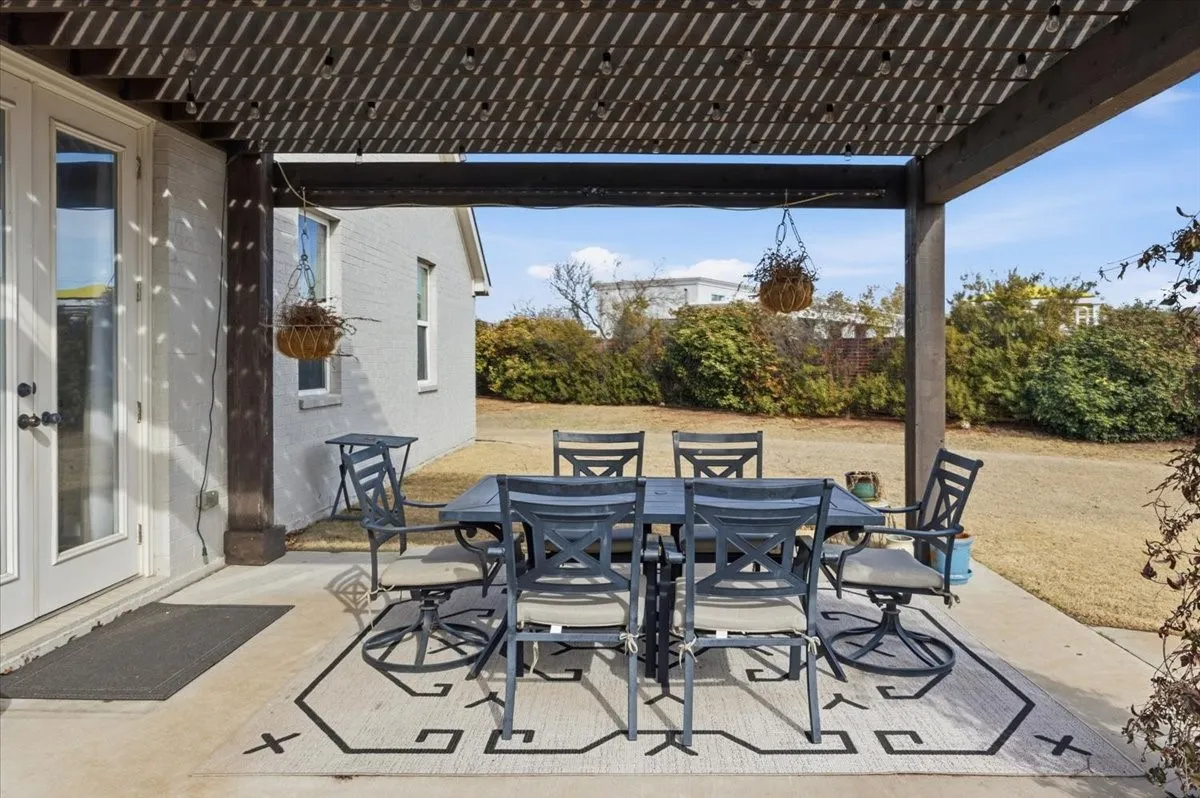Single Family Residence For Sale in Parker County , 212 Blue Stem Lane, Aledo, Texas 76008, 4 Bedroom, 3 Bathroom, 2 Garage spaces, 2,730 Sqft, built in 2017, Preowned, mls#21180601, Real Estate Agent in Aledo, Homes For Sale in Parker county, Homes For Sale in Aledo, Realtor in Aledo Texas, Real Estate Brokerage Independent Realty Texas, Luminita Cordes Realtor