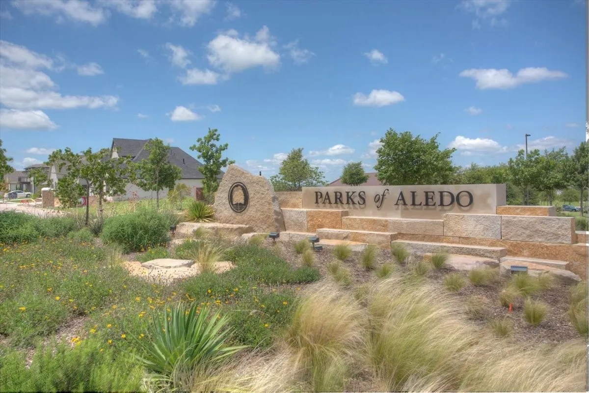 Single Family Residence For Sale in Parker County , 212 Blue Stem Lane, Aledo, Texas 76008, 4 Bedroom, 3 Bathroom, 2 Garage spaces, 2,730 Sqft, built in 2017, Preowned, mls#21180601, Real Estate Agent in Aledo, Homes For Sale in Parker county, Homes For Sale in Aledo, Realtor in Aledo Texas, Real Estate Brokerage Independent Realty Texas, Luminita Cordes Realtor