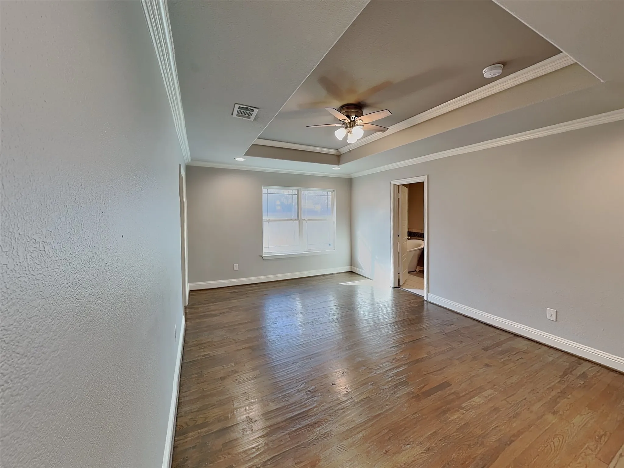 Single Family Residence For Rent in Tarrant County , 2828 Livingston Avenue, Fort Worth, Texas 76110, 4 Bedrooms, 3 Bathrooms, Garage spaces, 2,208 Sqft, built in 1955, Preowned, Price $3,500, mls#21180461, Real Estate Agent in Fort Worth, Homes For Rent in Tarrant county, Homes For Rent in Fort Worth, Realtor in Fort Worth Texas, Real Estate Brokerage Independent Realty Texas, Luminita Cordes Realtor