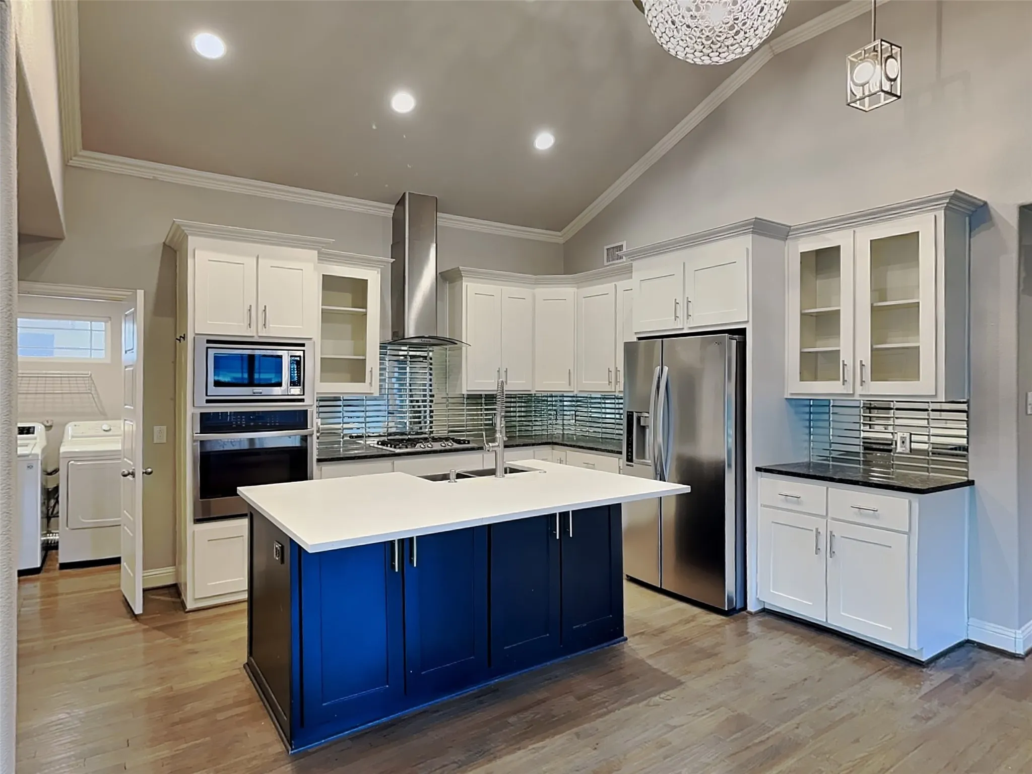 Single Family Residence For Rent in Tarrant County , 2828 Livingston Avenue, Fort Worth, Texas 76110, 4 Bedrooms, 3 Bathrooms, Garage spaces, 2,208 Sqft, built in 1955, Preowned, Price $3,500, mls#21180461, Real Estate Agent in Fort Worth, Homes For Rent in Tarrant county, Homes For Rent in Fort Worth, Realtor in Fort Worth Texas, Real Estate Brokerage Independent Realty Texas, Luminita Cordes Realtor
