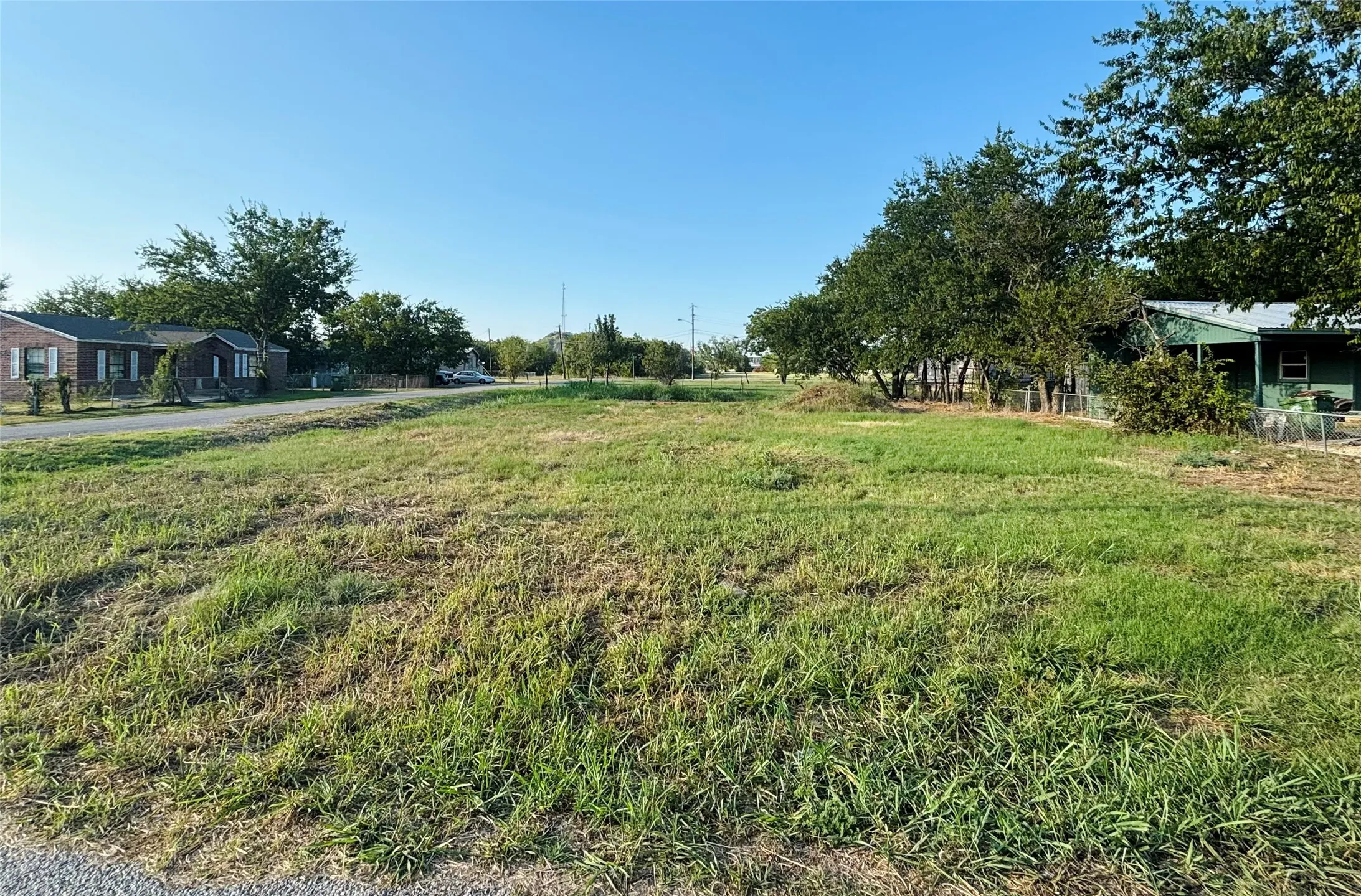 Unimproved Land For Sale in Palo Pinto County , 917 SE 13th Avenue, Mineral Wells, Texas 76067, 0, 0, Garage spaces, 0 Sqft, built in 0, Price $24,900, mls#21167396, Real Estate Agent in Mineral Wells, Homes For Sale in Palo Pinto county, Homes For Sale in Mineral Wells, Realtor in Mineral Wells Texas, Real Estate Brokerage Independent Realty Texas, Luminita Cordes Realtor