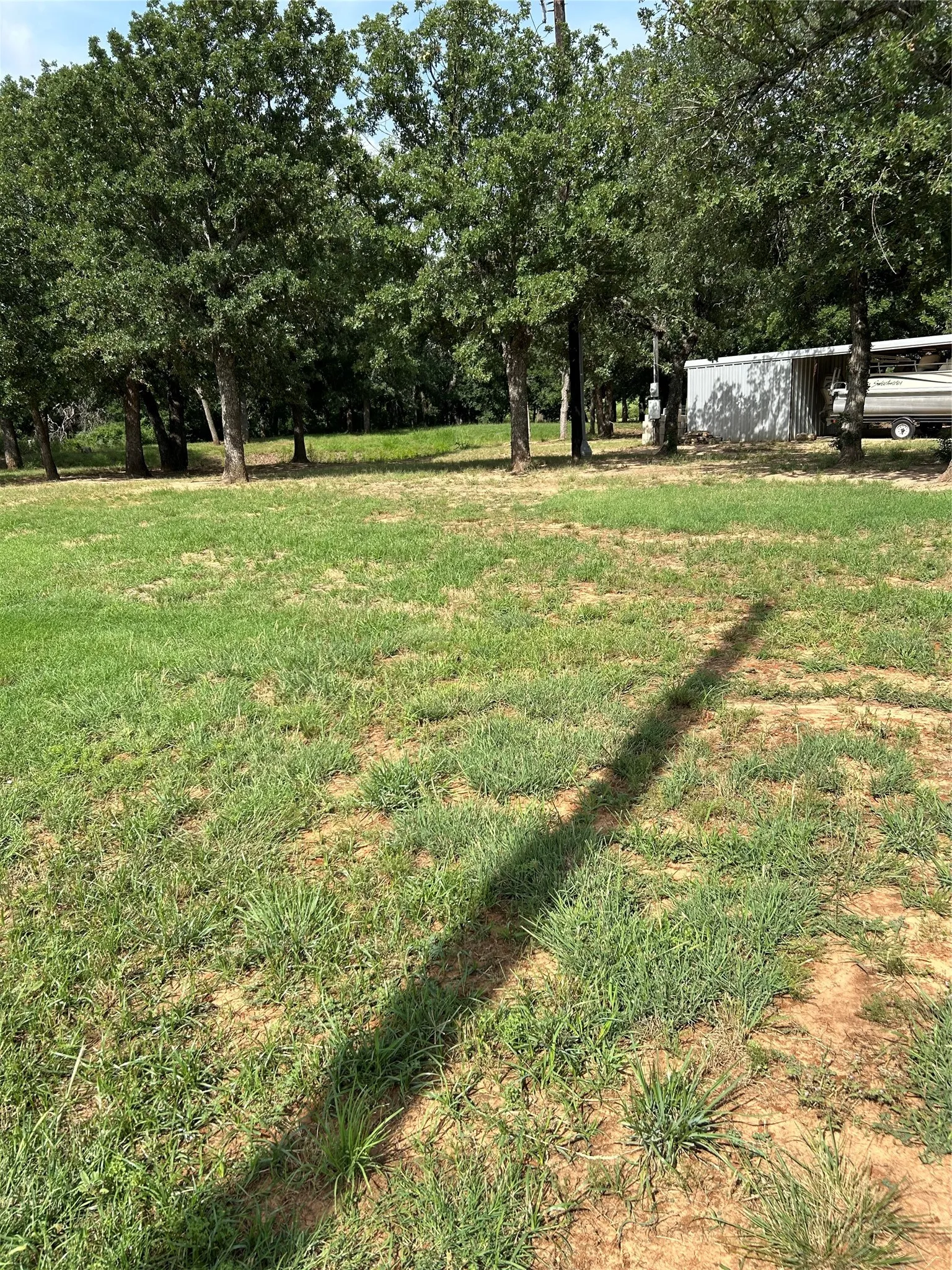 Farm For Sale in Hamilton County , 1340 N US Hwy 281, Hamilton, Texas 76531, 3 Bedroom, 2 Bathroom, 2 Garage spaces, 1,891 Sqft, built in 2002, mls#21179407, Real Estate Agent in Hamilton, Homes For Sale in Hamilton county, Homes For Sale in Hamilton, Realtor in Hamilton Texas, Real Estate Brokerage Independent Realty Texas, Luminita Cordes Realtor