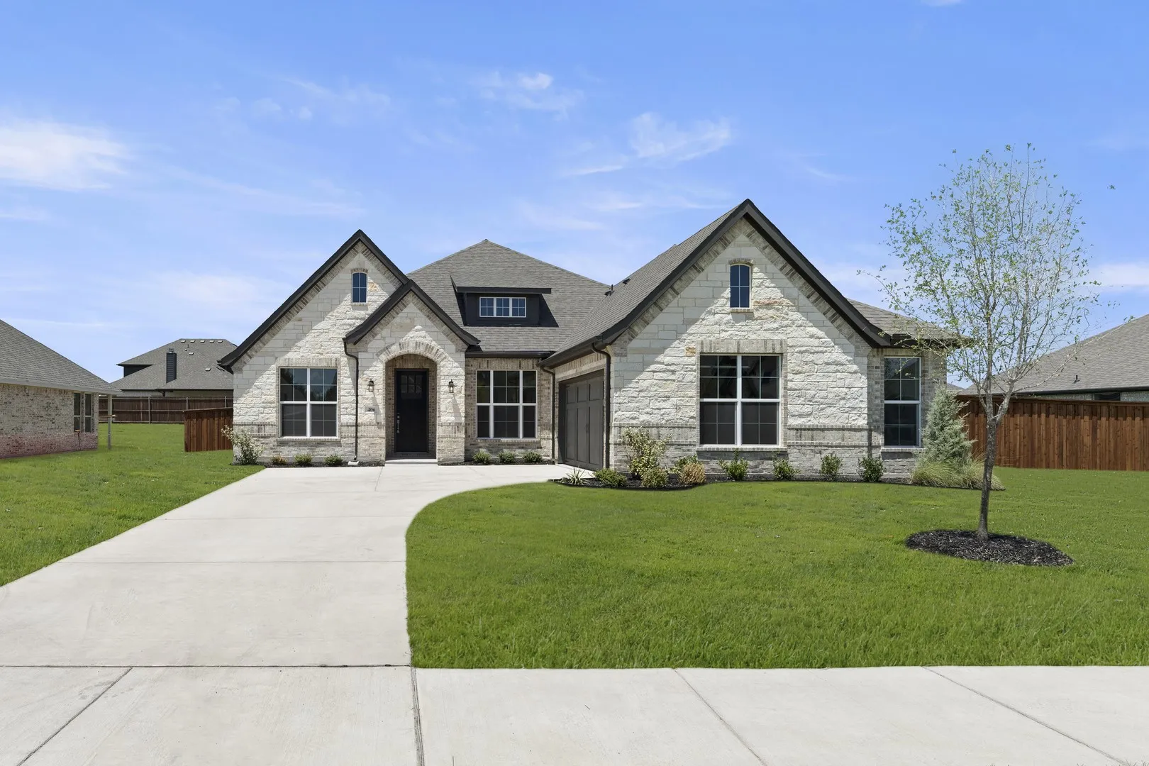 Single Family Residence For Sale in Kaufman County , 406 Heritage Hill Drive, Forney, Texas 75126, 4 Bedroom, 2 Bathroom, 2 Garage spaces, 2,370 Sqft, built in 2025, New Construction - Incomplete, mls#21181881, Real Estate Agent in Forney, Homes For Sale in Kaufman county, Homes For Sale in Forney, Realtor in Forney Texas, Real Estate Brokerage Independent Realty Texas, Luminita Cordes Realtor