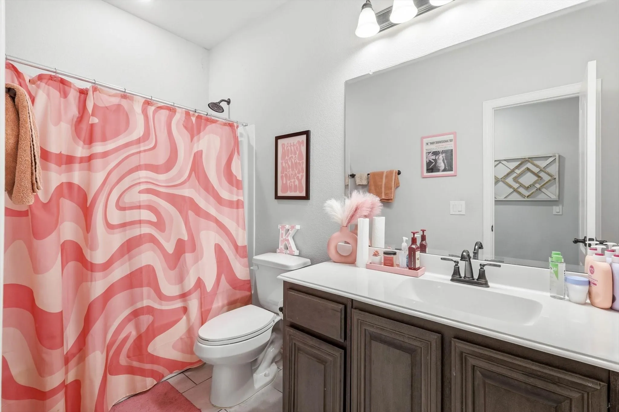 Single Family Residence For Sale in Denton County , 1220 Thrasher Drive, Little Elm, Texas 75068, 4 Bedroom, 4 Bathroom, 2 Garage spaces, 3,106 Sqft, built in 2020, Preowned, Price $474,000, mls#21181929, Real Estate Agent in Little Elm, Homes For Sale in Denton county, Homes For Sale in Little Elm, Realtor in Little Elm Texas, Real Estate Brokerage Independent Realty Texas, Luminita Cordes Realtor