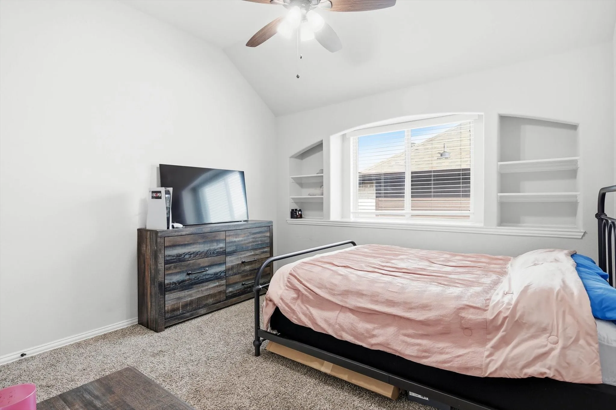 Single Family Residence For Sale in Denton County , 1220 Thrasher Drive, Little Elm, Texas 75068, 4 Bedroom, 4 Bathroom, 2 Garage spaces, 3,106 Sqft, built in 2020, Preowned, Price $474,000, mls#21181929, Real Estate Agent in Little Elm, Homes For Sale in Denton county, Homes For Sale in Little Elm, Realtor in Little Elm Texas, Real Estate Brokerage Independent Realty Texas, Luminita Cordes Realtor