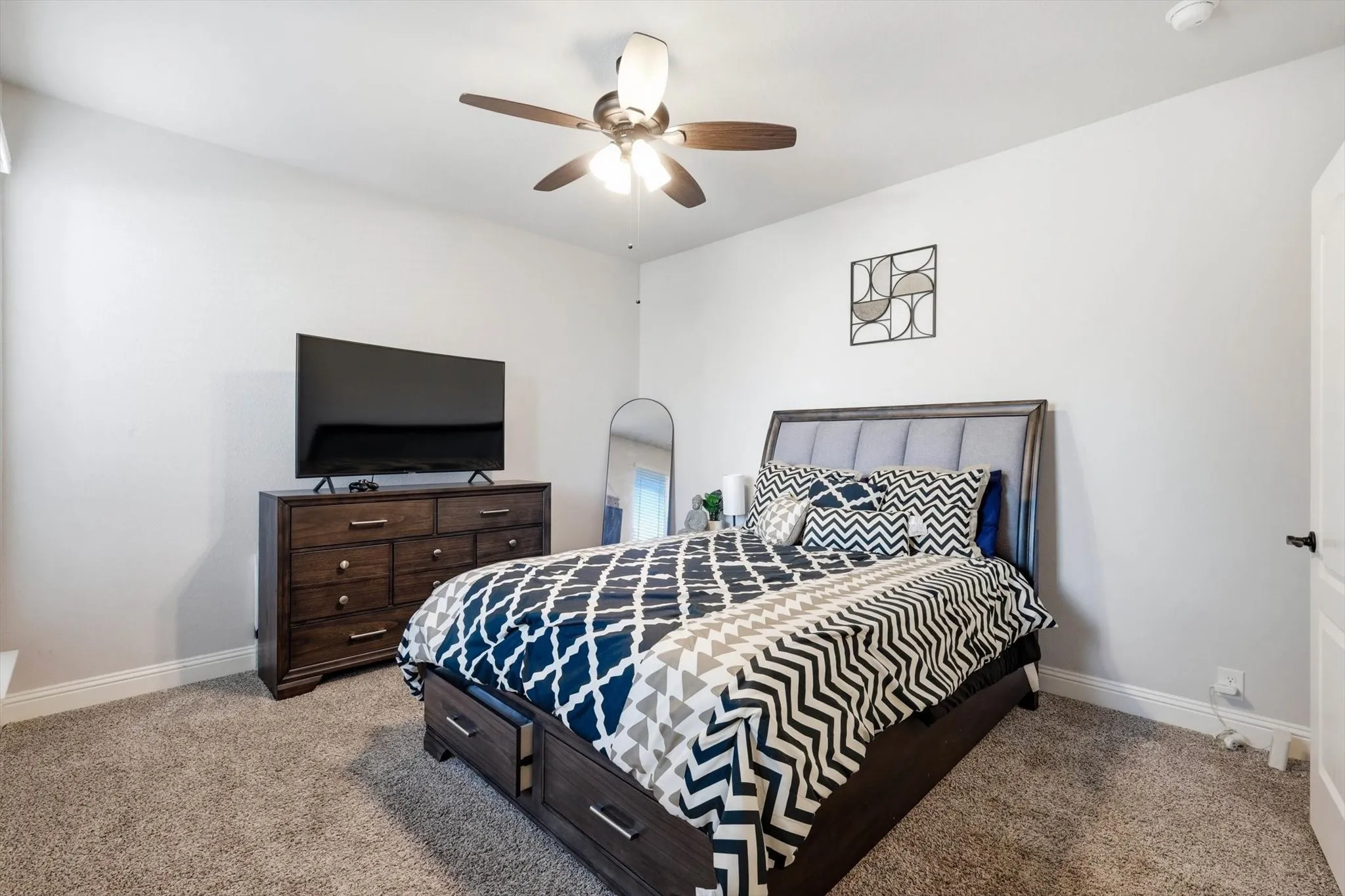 Single Family Residence For Sale in Denton County , 1220 Thrasher Drive, Little Elm, Texas 75068, 4 Bedroom, 4 Bathroom, 2 Garage spaces, 3,106 Sqft, built in 2020, Preowned, Price $474,000, mls#21181929, Real Estate Agent in Little Elm, Homes For Sale in Denton county, Homes For Sale in Little Elm, Realtor in Little Elm Texas, Real Estate Brokerage Independent Realty Texas, Luminita Cordes Realtor