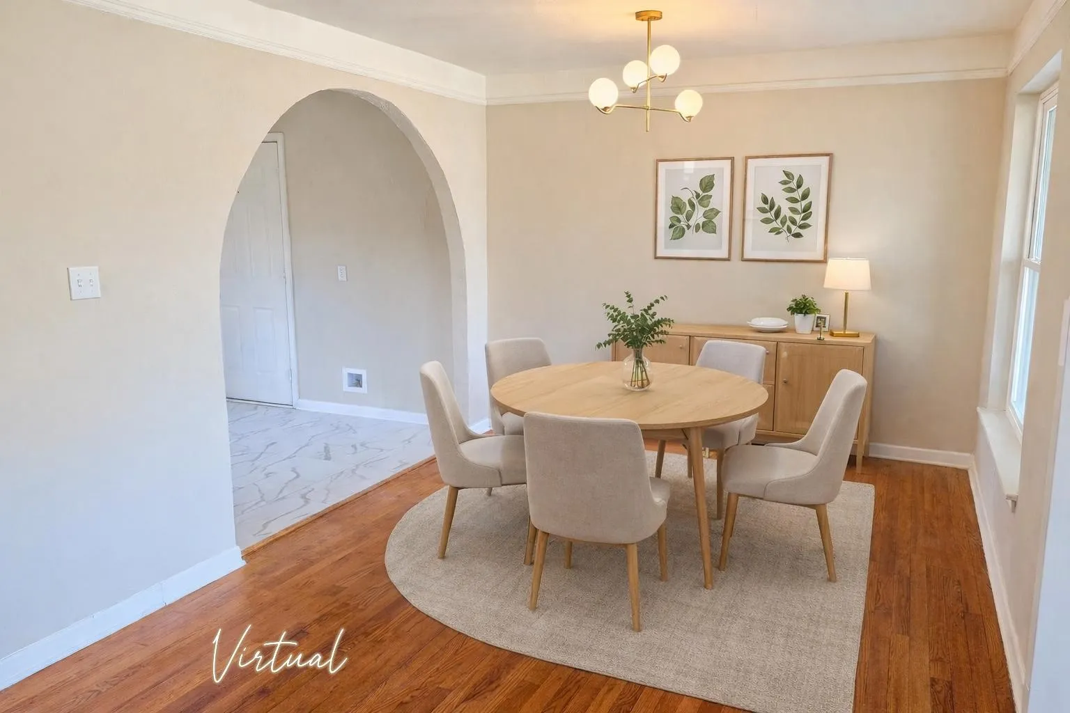 Single Family Residence For Sale in Tarrant County , 2816 Gardenia Street, Fort Worth, Texas 76119, 3 Bedroom, 2 Bathroom, 2 Garage spaces, 1,292 Sqft, built in 1955, mls#21181996, Real Estate Agent in Fort Worth, Homes For Sale in Tarrant county, Homes For Sale in Fort Worth, Realtor in Fort Worth Texas, Real Estate Brokerage Independent Realty Texas, Luminita Cordes Realtor