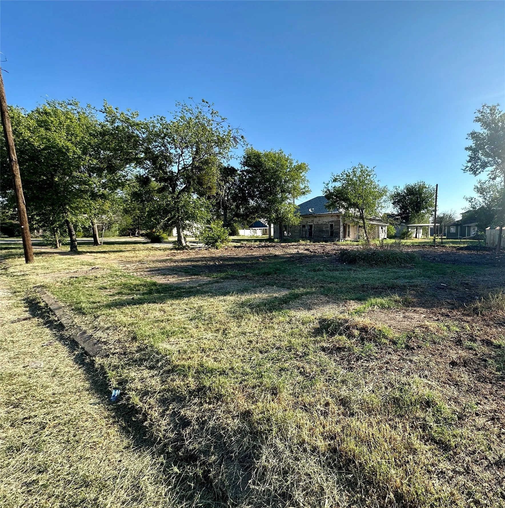 Unimproved Land For Sale in Coleman County , 315 W Cedar Street, Coleman, Texas 76834, 0, 0, Garage spaces, 0 Sqft, built in 0, Price $15,000, mls#21182002, Real Estate Agent in Coleman, Homes For Sale in Coleman county, Homes For Sale in Coleman, Realtor in Coleman Texas, Real Estate Brokerage Independent Realty Texas, Luminita Cordes Realtor