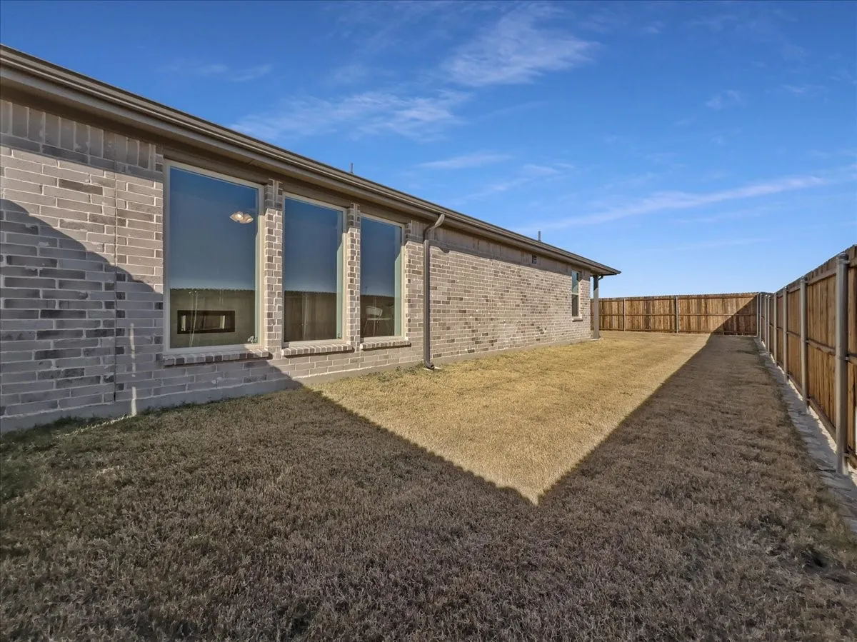 Single Family Residence For Sale in Collin County , 2621 Spade Street, Anna, Texas 75409, 3 Bedroom, 2 Bathroom, 2 Garage spaces, 1,706 Sqft, built in 2024, mls#21176017, Real Estate Agent in Anna, Homes For Sale in Collin county, Homes For Sale in Anna, Realtor in Anna Texas, Real Estate Brokerage Independent Realty Texas, Luminita Cordes Realtor