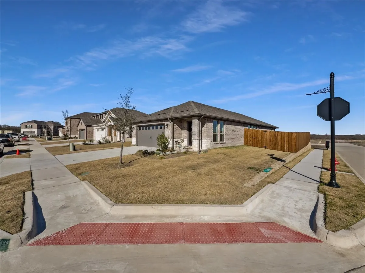 Single Family Residence For Sale in Collin County , 2621 Spade Street, Anna, Texas 75409, 3 Bedroom, 2 Bathroom, 2 Garage spaces, 1,706 Sqft, built in 2024, mls#21176017, Real Estate Agent in Anna, Homes For Sale in Collin county, Homes For Sale in Anna, Realtor in Anna Texas, Real Estate Brokerage Independent Realty Texas, Luminita Cordes Realtor