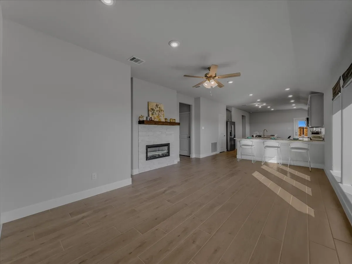 Single Family Residence For Sale in Collin County , 2621 Spade Street, Anna, Texas 75409, 3 Bedroom, 2 Bathroom, 2 Garage spaces, 1,706 Sqft, built in 2024, mls#21176017, Real Estate Agent in Anna, Homes For Sale in Collin county, Homes For Sale in Anna, Realtor in Anna Texas, Real Estate Brokerage Independent Realty Texas, Luminita Cordes Realtor