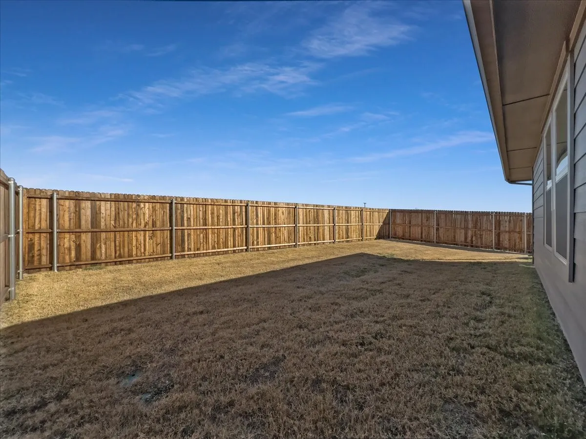 Single Family Residence For Sale in Collin County , 2621 Spade Street, Anna, Texas 75409, 3 Bedroom, 2 Bathroom, 2 Garage spaces, 1,706 Sqft, built in 2024, mls#21176017, Real Estate Agent in Anna, Homes For Sale in Collin county, Homes For Sale in Anna, Realtor in Anna Texas, Real Estate Brokerage Independent Realty Texas, Luminita Cordes Realtor