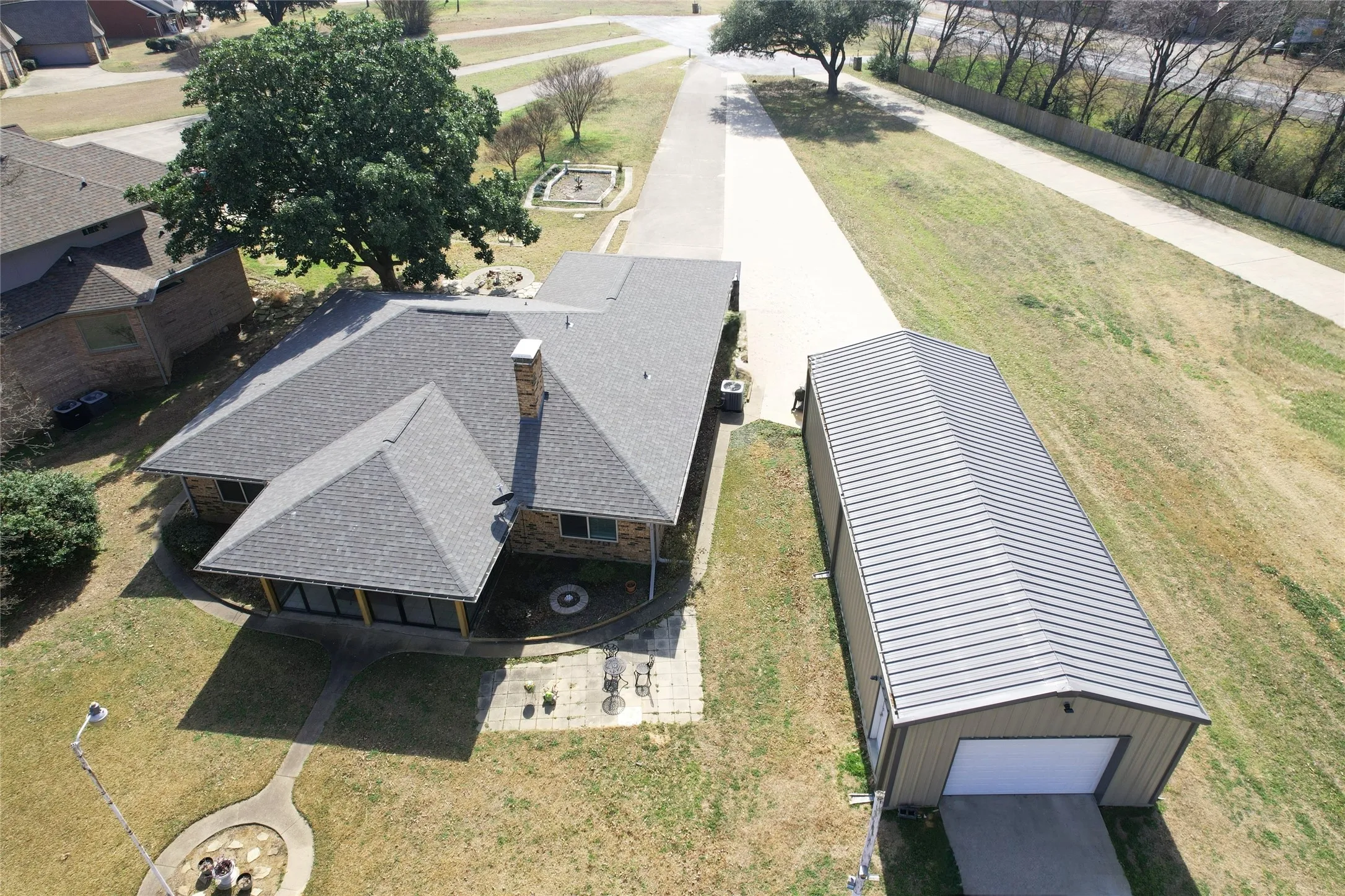 Single Family Residence For Sale in Wood County , 156 Private Road 5218, Quitman, Texas 75783, 3 Bedroom, 2 Bathroom, 4 Garage spaces, 1,631 Sqft, built in 1985, mls#21181494, Real Estate Agent in Quitman, Homes For Sale in Wood county, Homes For Sale in Quitman, Realtor in Quitman Texas, Real Estate Brokerage Independent Realty Texas, Luminita Cordes Realtor