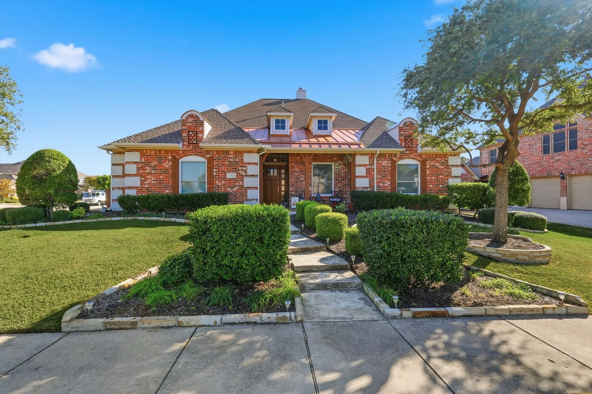 Single Family Residence For Sale in Denton County , 409 Verbena Lane, Frisco, Texas 75036, 3 Bedroom, 3 Bathroom, 3 Garage spaces, 2,857 Sqft, built in 2007, Preowned, Price $685,000, mls#21105103, Real Estate Agent in Frisco, Homes For Sale in Denton county, Homes For Sale in Frisco, Realtor in Frisco Texas, Real Estate Brokerage Independent Realty Texas, Luminita Cordes Realtor