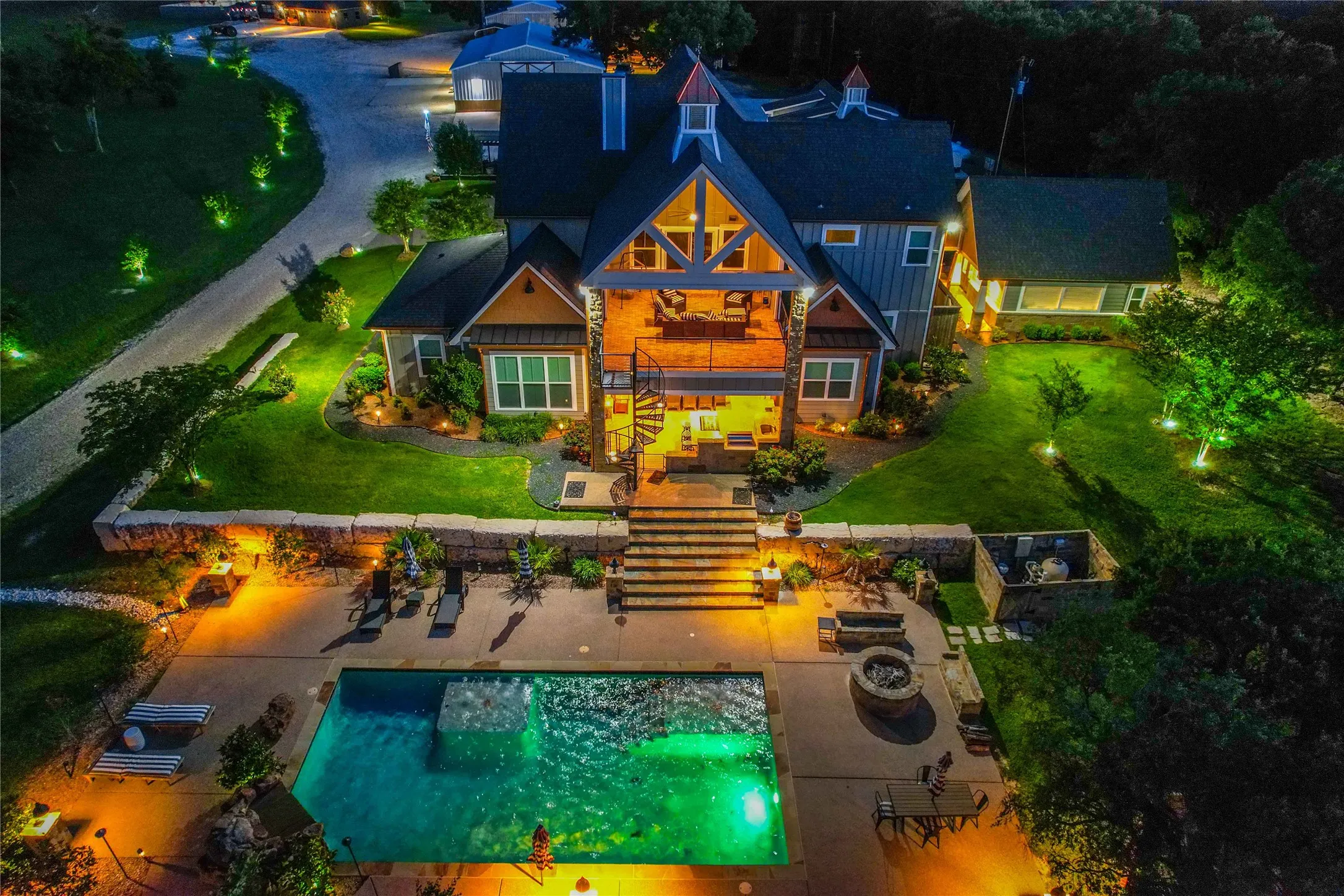 Apartment For Sale in Mc Lennan County , 17309 N Highway 6, Valley Mills, Texas 76689, 3 Bedrooms, 4 Bathrooms, 4 Garage spaces, 5,935 Sqft, built in 2019, Price $5,250,000, mls#21181322, Real Estate Agent in Valley Mills, Homes For Sale in Mc Lennan county, Homes For Sale in Valley Mills, Realtor in Valley Mills Texas, Real Estate Brokerage Independent Realty Texas, Luminita Cordes Realtor