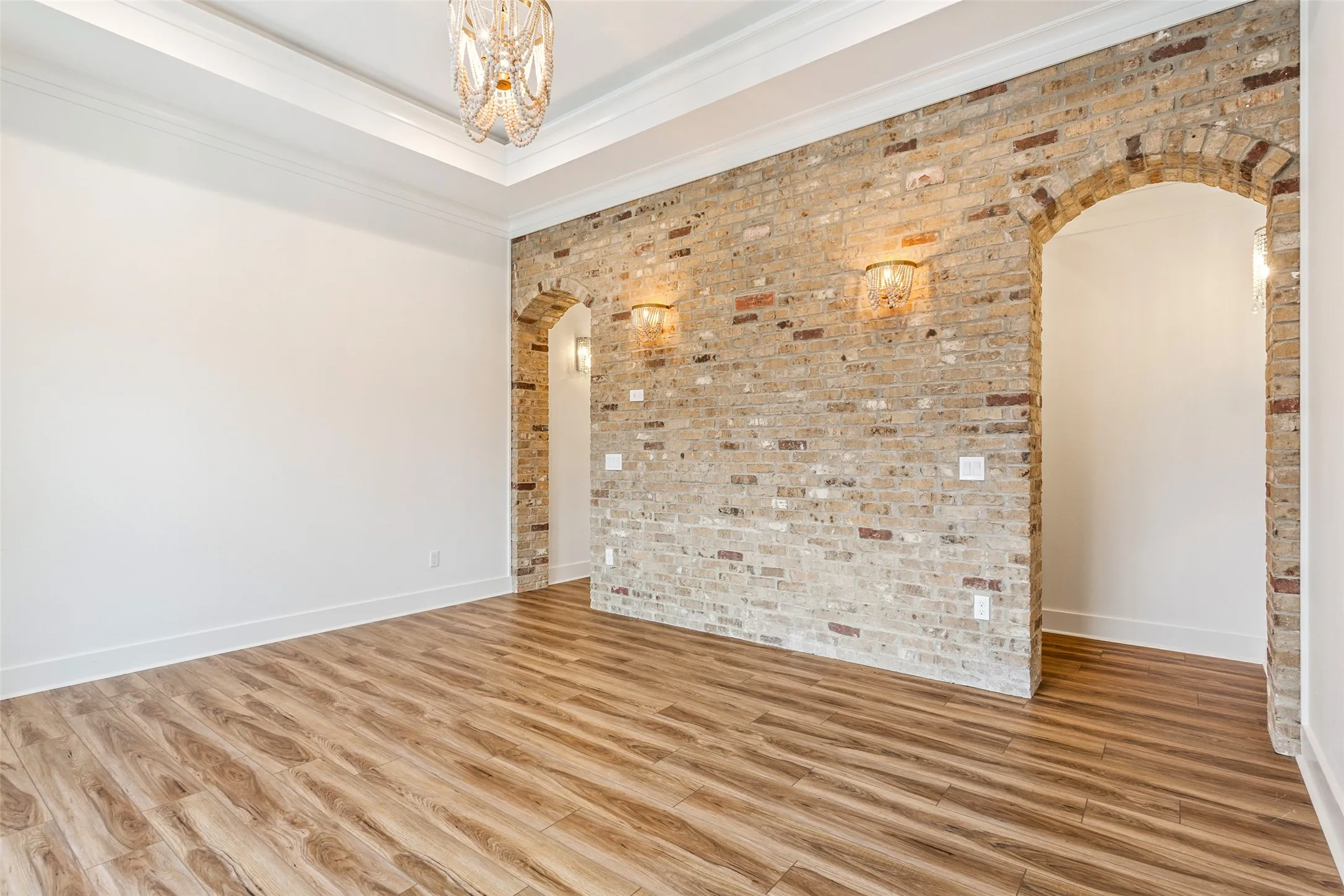 Apartment For Sale in Mc Lennan County , 17309 N Highway 6, Valley Mills, Texas 76689, 3 Bedrooms, 4 Bathrooms, 4 Garage spaces, 5,935 Sqft, built in 2019, Price $5,250,000, mls#21181322, Real Estate Agent in Valley Mills, Homes For Sale in Mc Lennan county, Homes For Sale in Valley Mills, Realtor in Valley Mills Texas, Real Estate Brokerage Independent Realty Texas, Luminita Cordes Realtor