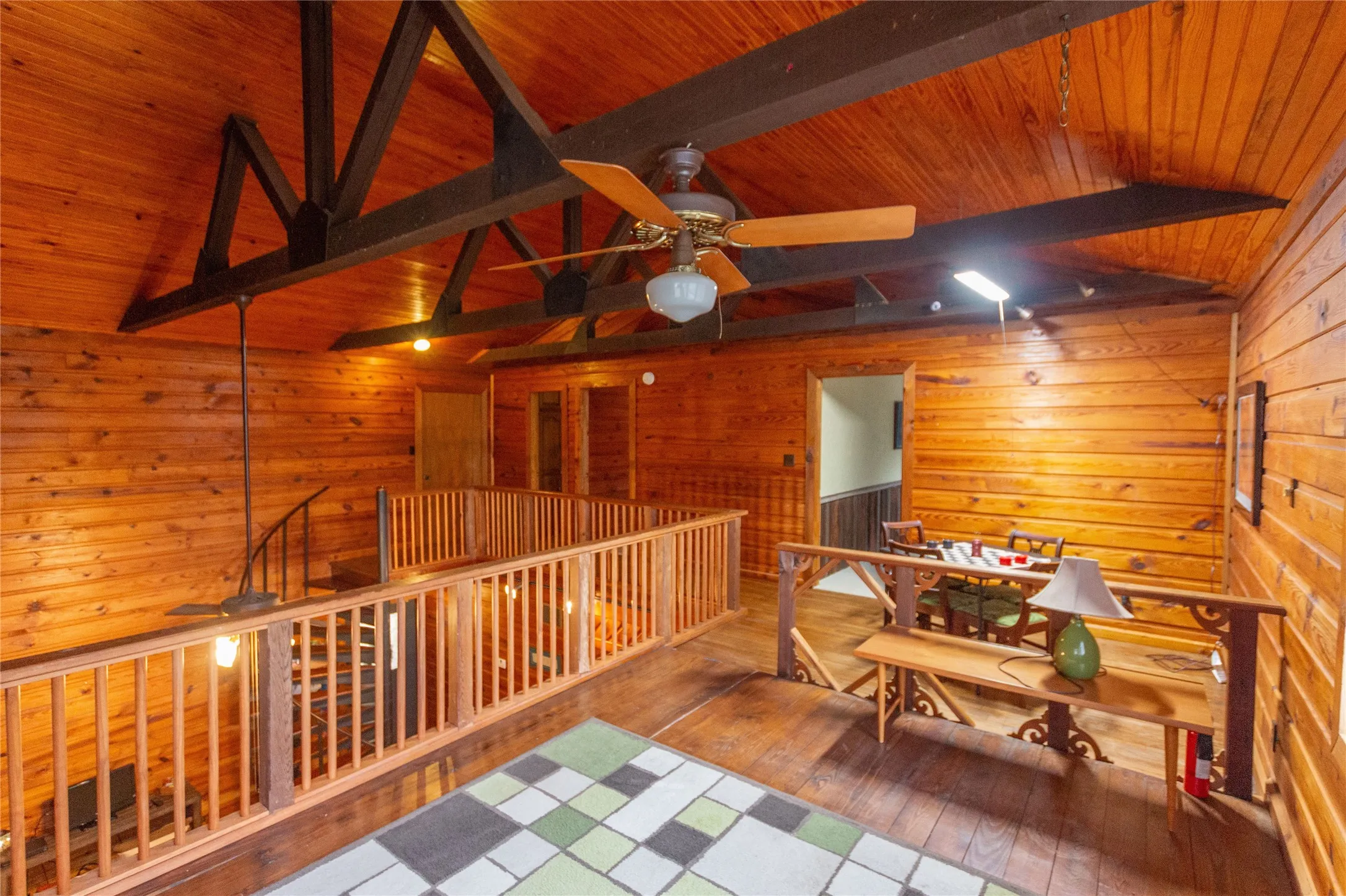 Single Family Residence For Sale in Cherokee County , 115 Lago Vista Lane, Jacksonville, Texas 75766, 3 Bedroom, 2 Bathroom, 2 Garage spaces, 2,440 Sqft, built in 1978, Preowned, mls#21182315, Real Estate Agent in Jacksonville, Homes For Sale in Cherokee county, Homes For Sale in Jacksonville, Realtor in Jacksonville Texas, Real Estate Brokerage Independent Realty Texas, Luminita Cordes Realtor