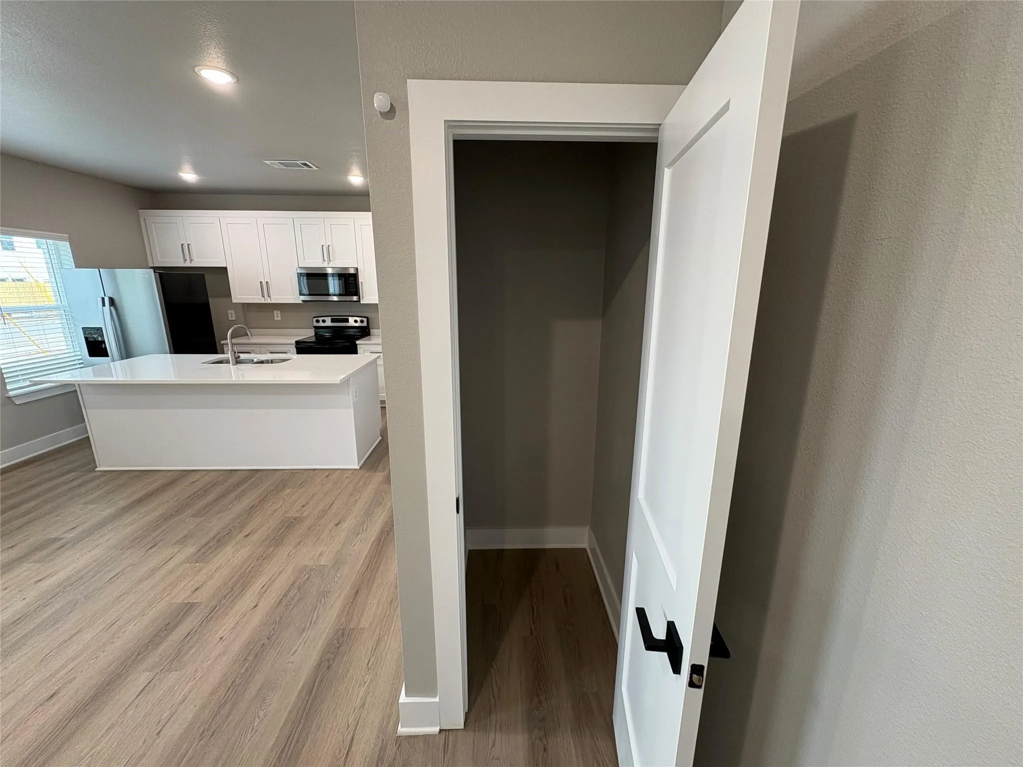 Townhouse For Rent in Erath County , 422 S Lillian Street S, Stephenville, Texas 76401, 4 Bedroom, 4 Bathroom, 1 Garage spaces, 2,373 Sqft, built in 2025, New Construction - Incomplete, mls#21182341, Real Estate Agent in Stephenville, Homes For Rent in Erath county, Homes For Rent in Stephenville, Realtor in Stephenville Texas, Real Estate Brokerage Independent Realty Texas, Luminita Cordes Realtor