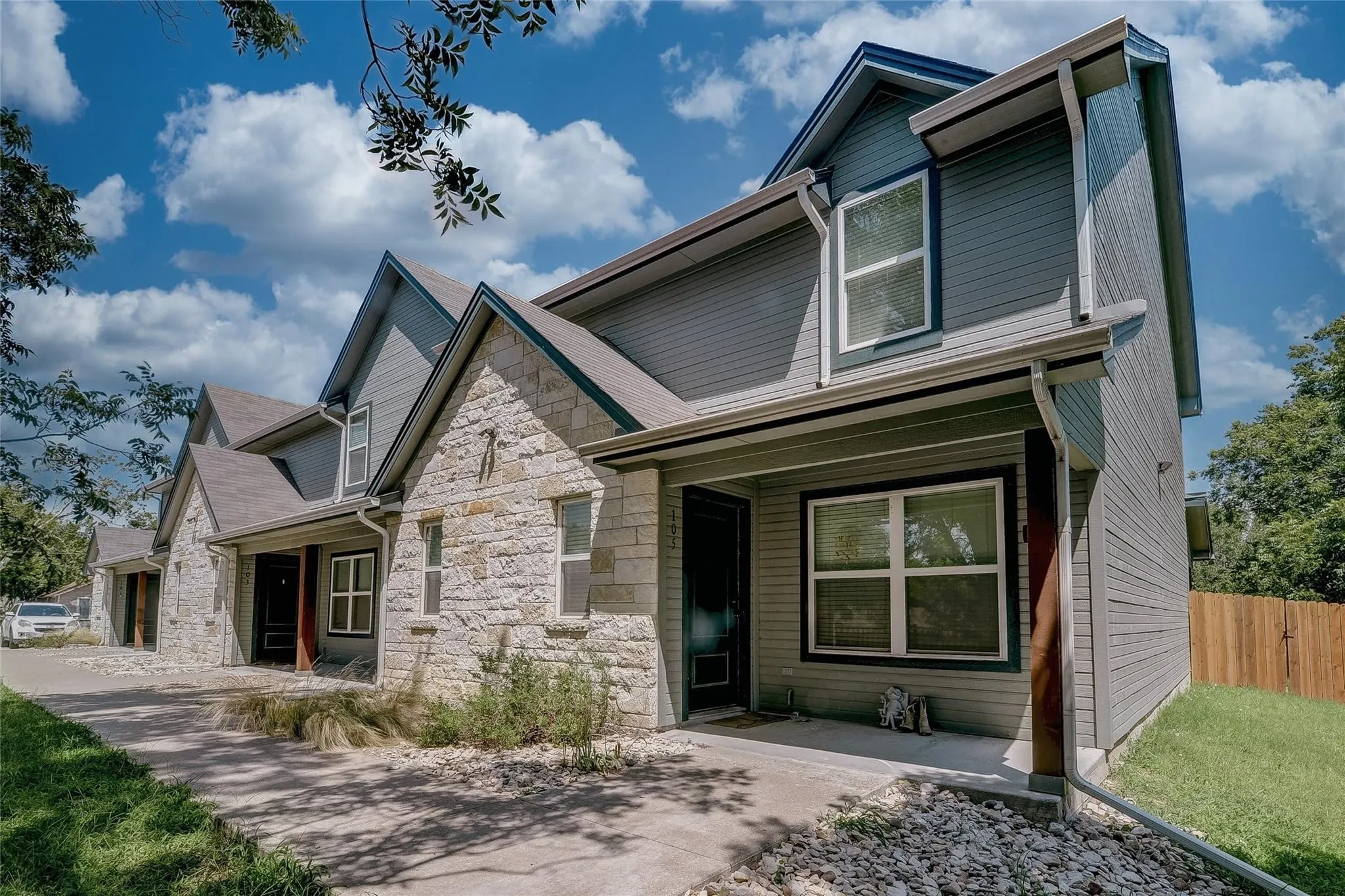 Only Five Units in Complex for quite living