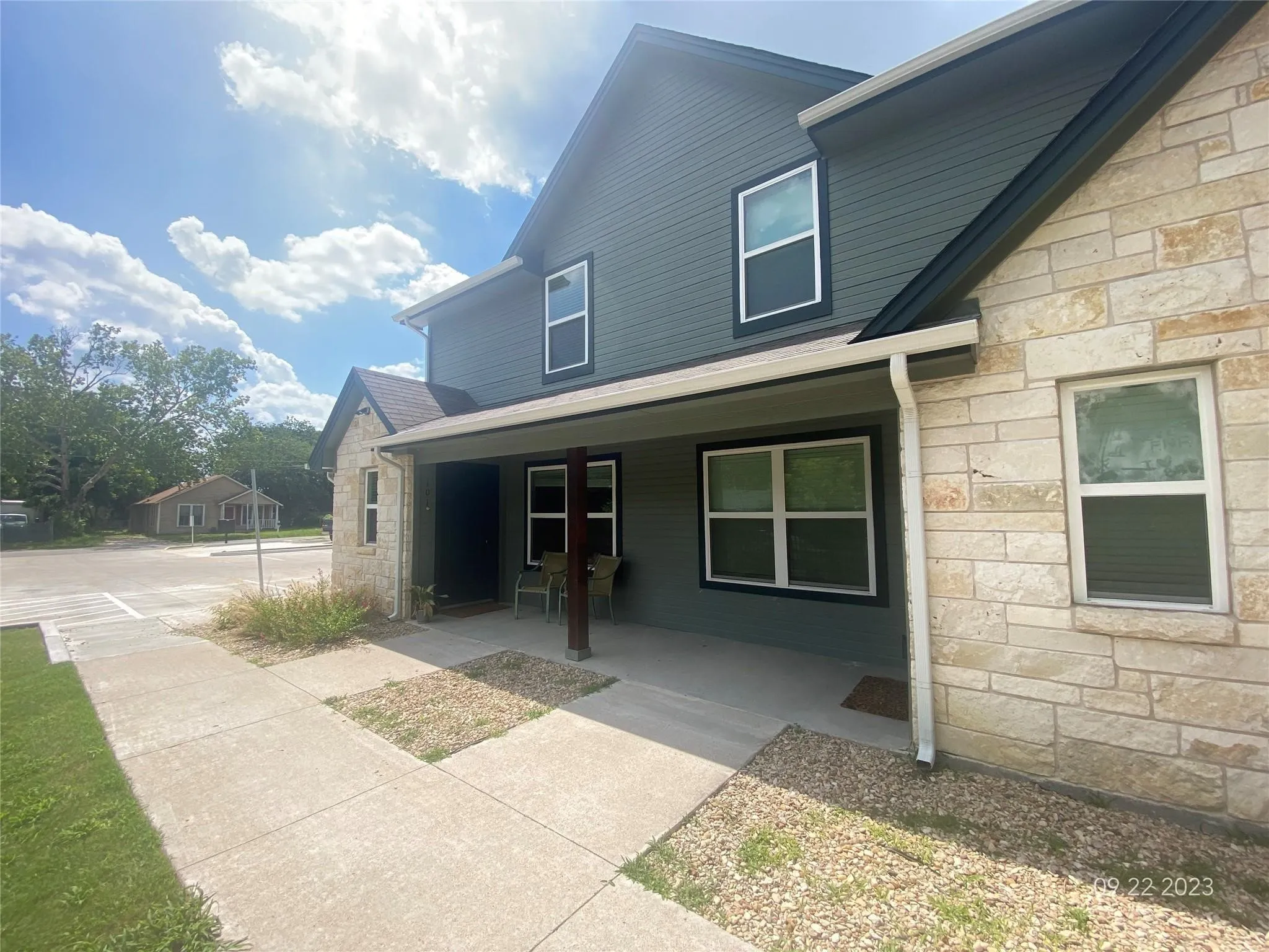 Townhouse For Rent in Erath County , 561 S Second, Stephenville, Texas 76401, 3 Bedroom, 3 Bathroom, Garage spaces, 1,500 Sqft, built in 2021, Preowned, mls#21182366, Real Estate Agent in Stephenville, Homes For Rent in Erath county, Homes For Rent in Stephenville, Realtor in Stephenville Texas, Real Estate Brokerage Independent Realty Texas, Luminita Cordes Realtor