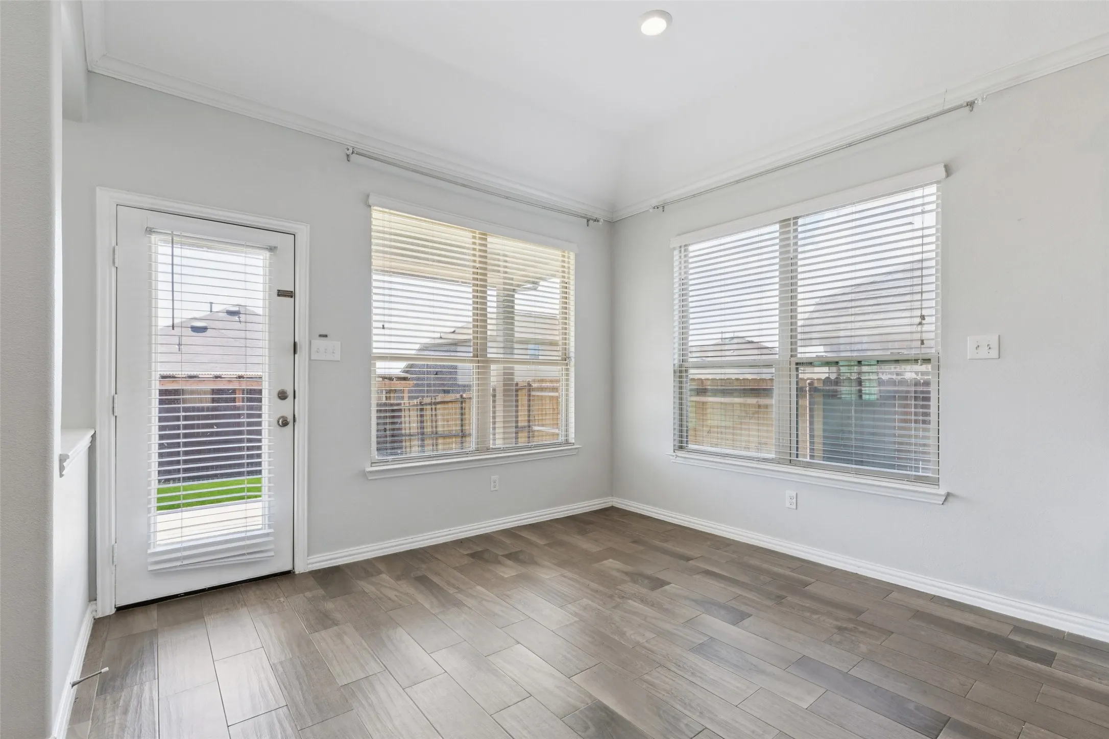 Single Family Residence For Sale in Denton County , 14740 Rocky Face Lane, Fort Worth, Texas 76052, 4 Bedroom, 4 Bathroom, 2 Garage spaces, 3,007 Sqft, built in 2017, Preowned, mls#21181521, Real Estate Agent in Fort Worth, Homes For Sale in Denton county, Homes For Sale in Fort Worth, Realtor in Fort Worth Texas, Real Estate Brokerage Independent Realty Texas, Luminita Cordes Realtor