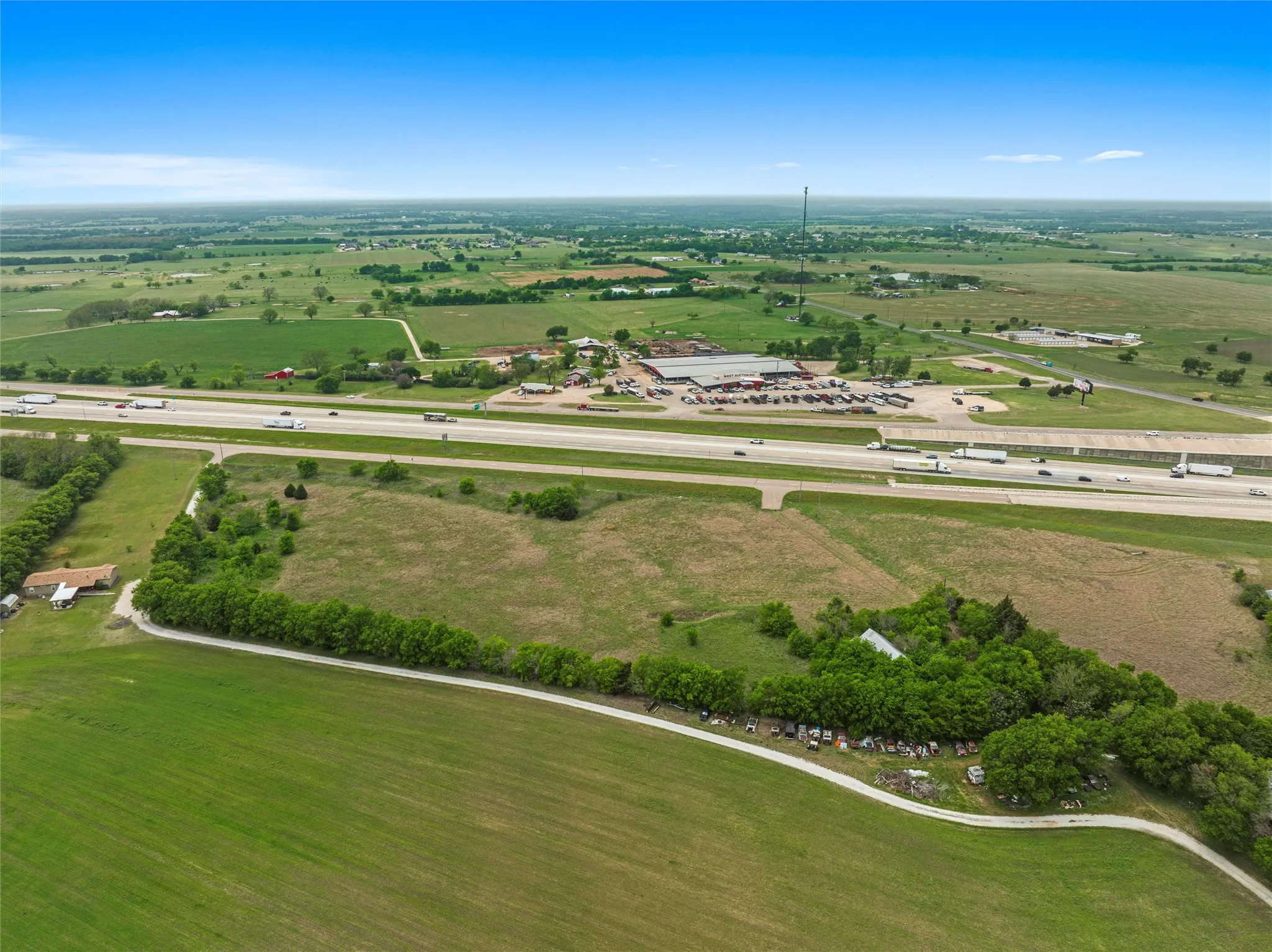 Unimproved Land For Sale in Mc Lennan County , 20694 N Interstate 35, West, Texas 76691, 0, 0, Garage spaces, 0 Sqft, built in 1960, Unknown, mls#21182022, Real Estate Agent in West, Homes For Sale in Mc Lennan county, Homes For Sale in West, Realtor in West Texas, Real Estate Brokerage Independent Realty Texas, Luminita Cordes Realtor