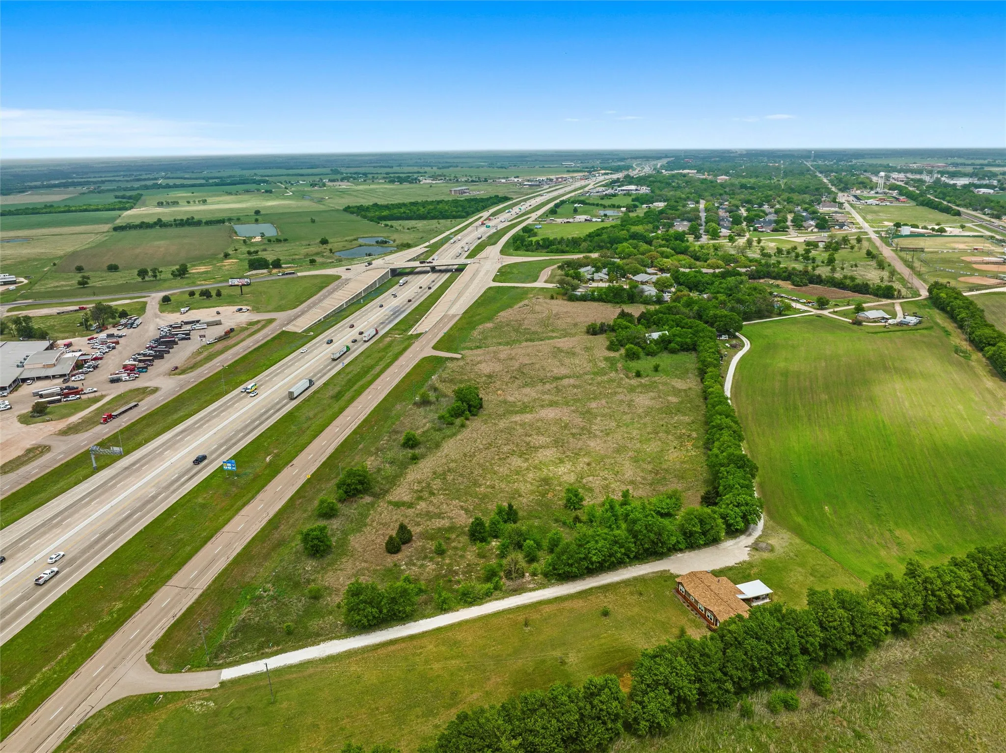 Unimproved Land For Sale in Mc Lennan County , 20694 N Interstate 35, West, Texas 76691, 0, 0, Garage spaces, 0 Sqft, built in 1960, Unknown, mls#21182022, Real Estate Agent in West, Homes For Sale in Mc Lennan county, Homes For Sale in West, Realtor in West Texas, Real Estate Brokerage Independent Realty Texas, Luminita Cordes Realtor