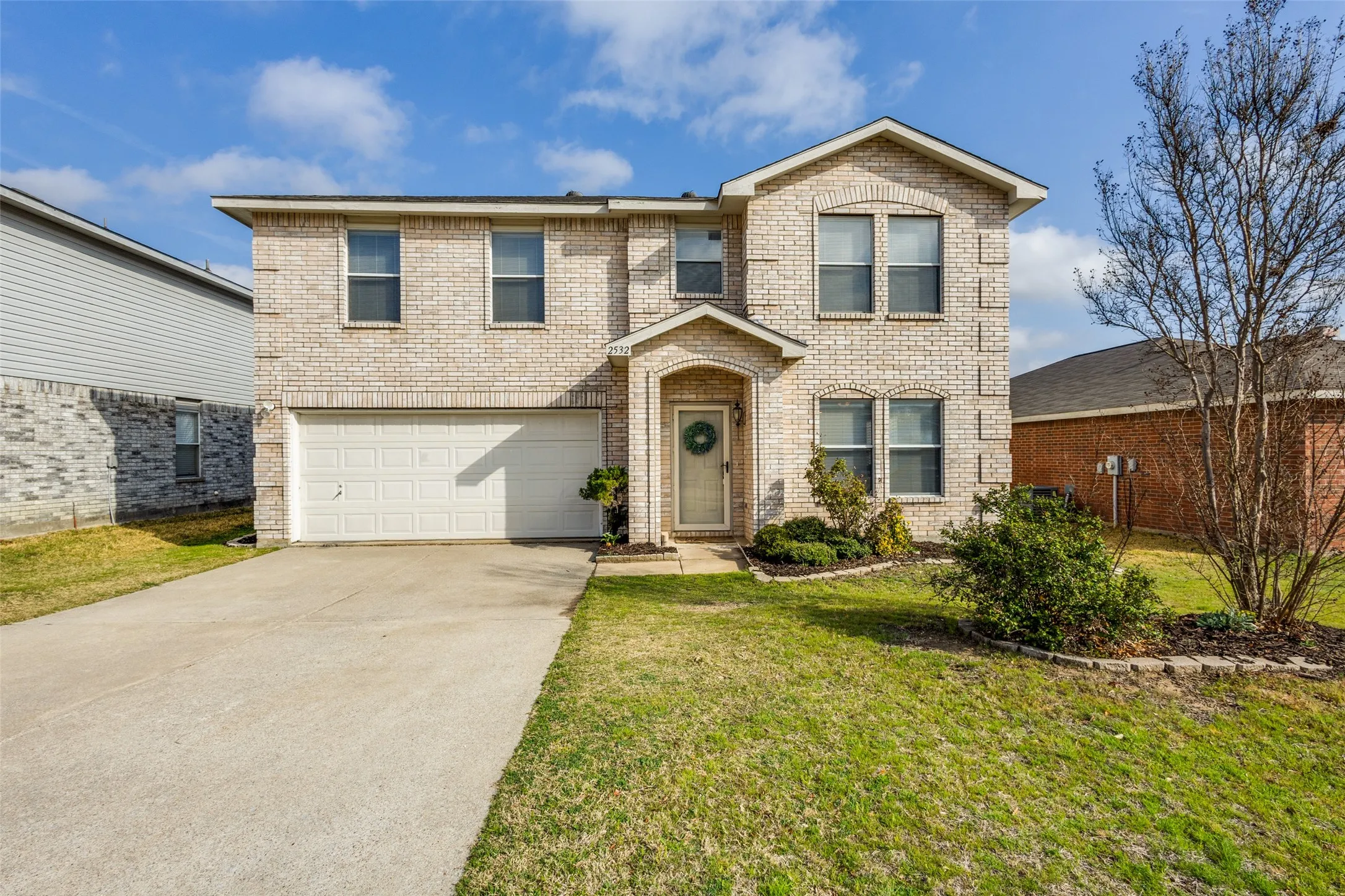Single Family Residence For Sale in Collin County , 2532 Timberbrook Trail, Mc Kinney, Texas 75071, 4 Bedroom, 3 Bathroom, 2 Garage spaces, 2,307 Sqft, built in 2001, Preowned, mls#21180182, Real Estate Agent in Mc Kinney, Homes For Sale in Collin county, Homes For Sale in Mc Kinney, Realtor in Mc Kinney Texas, Real Estate Brokerage Independent Realty Texas, Luminita Cordes Realtor