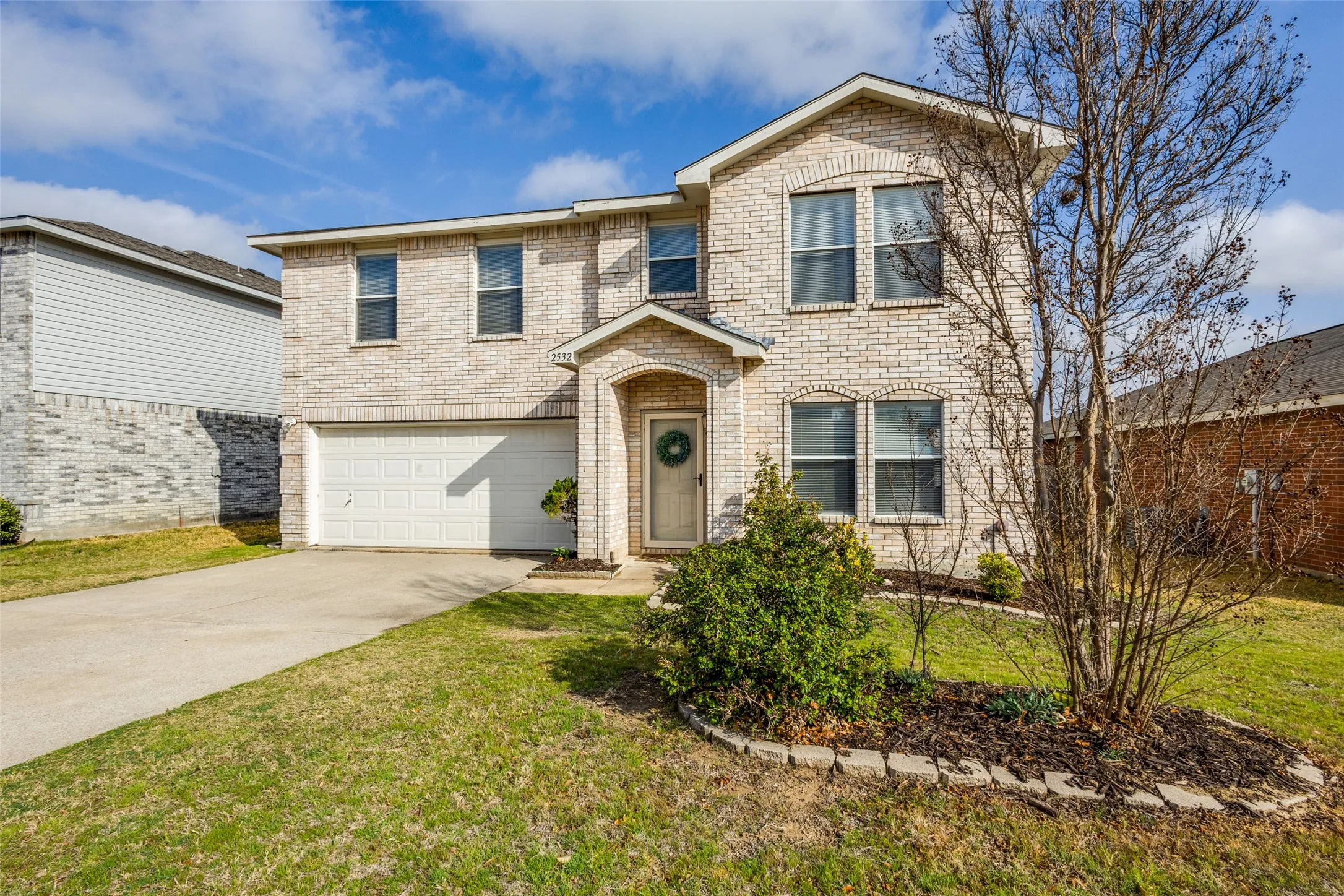 Single Family Residence For Sale in Collin County , 2532 Timberbrook Trail, Mc Kinney, Texas 75071, 4 Bedroom, 3 Bathroom, 2 Garage spaces, 2,307 Sqft, built in 2001, Preowned, mls#21180182, Real Estate Agent in Mc Kinney, Homes For Sale in Collin county, Homes For Sale in Mc Kinney, Realtor in Mc Kinney Texas, Real Estate Brokerage Independent Realty Texas, Luminita Cordes Realtor
