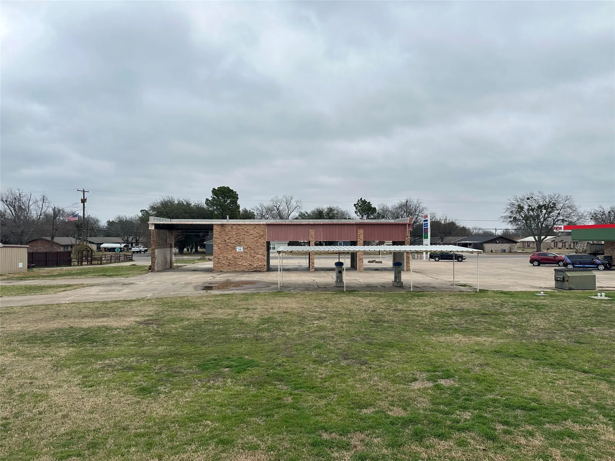 Business For Sale in Hopkins County , 592 S League, Sulphur Springs, Texas 75482, 0, 0, Garage spaces, 0 Sqft, built in 1984, Preowned, mls#21181369, Real Estate Agent in Sulphur Springs, Homes For Sale in Hopkins county, Homes For Sale in Sulphur Springs, Realtor in Sulphur Springs Texas, Real Estate Brokerage Independent Realty Texas, Luminita Cordes Realtor